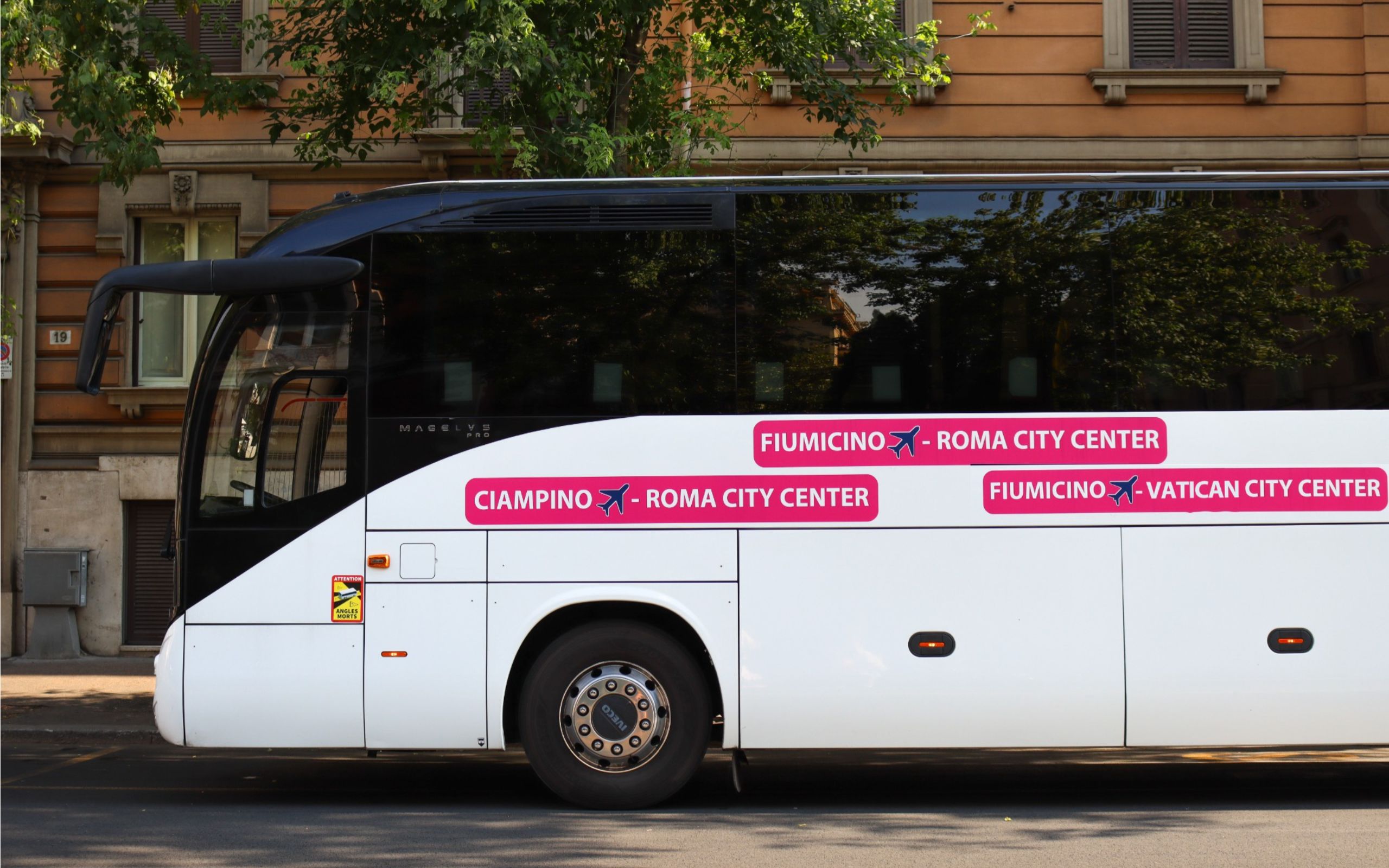 Travel comfortably from Fiumicino Airport to Vatican City with Terravision’s direct, air-conditioned, Wi-Fi-equipped bus