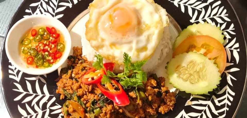 Petite Menu餐廳 - Aqueen Paya Lebar