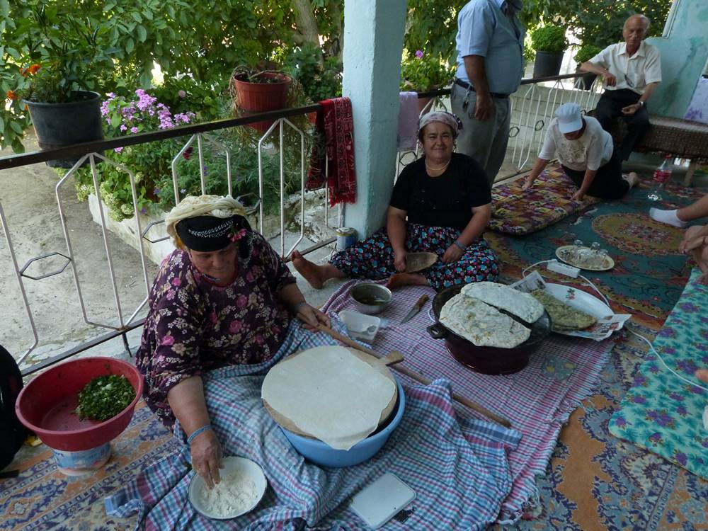 Full Day Altinbesik Cave & Ormana Village Guided Tour from Alanya