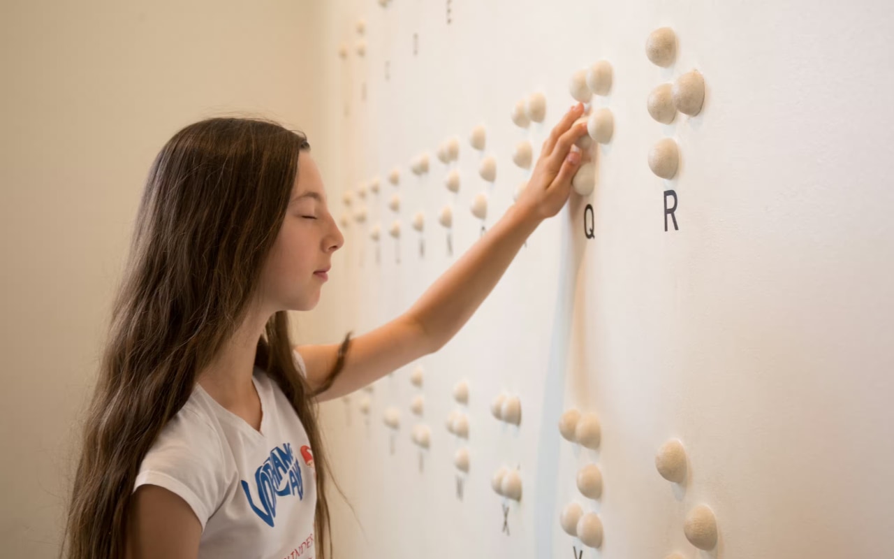 Exploring new perceptions, truly seeing with touch at Dialog in the Dark Hamburg