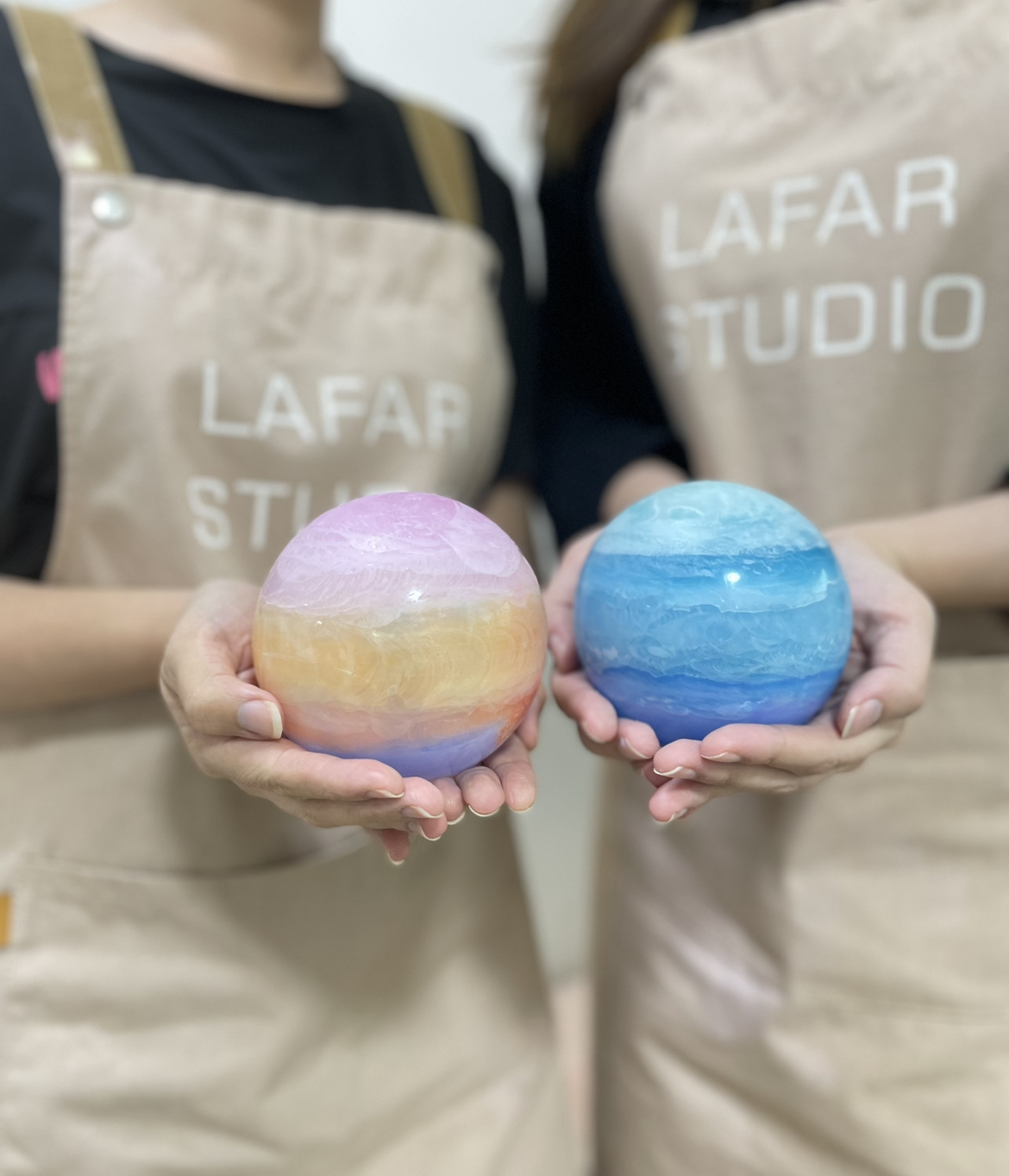 LAFARSTUDIO | 一站式工作坊 | 調香 | 香薰蠟燭 | 唇膏 | 護膚品 | 親子活動 | 朋友聚會 | 情侶 |