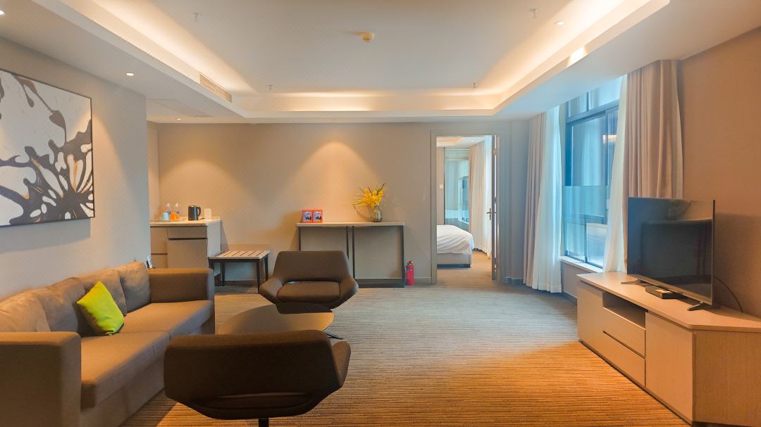Mulian Riverview Business Suite