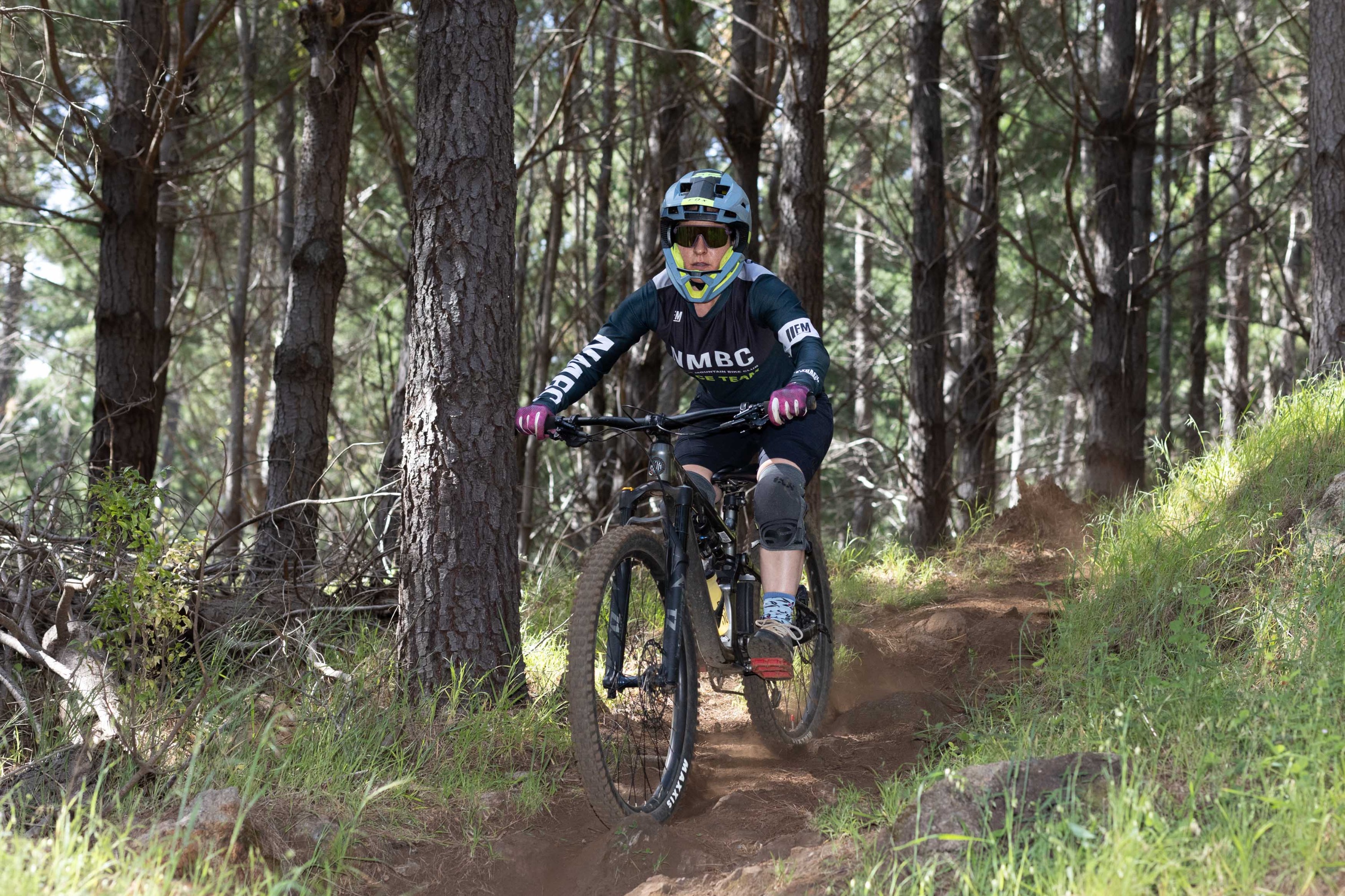 セルフガイドサイクリングツアー（マーガレットリバー / Nannup Tank 7 Mtb Park）