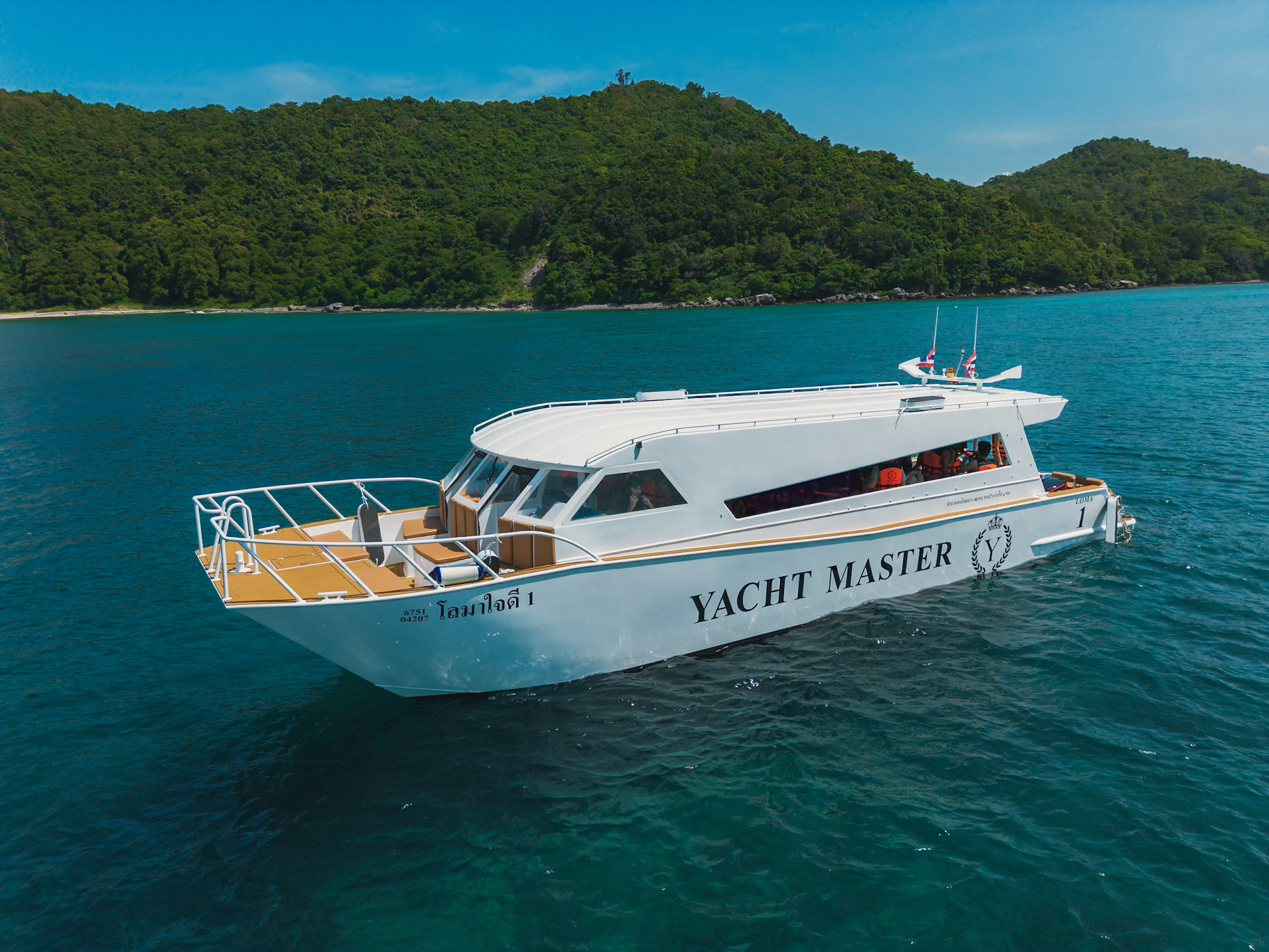 普吉島：快艇雙體船皮皮島一日遊 (Phuket: Phi Phi island Day Tour by Speedboat Catamaran)