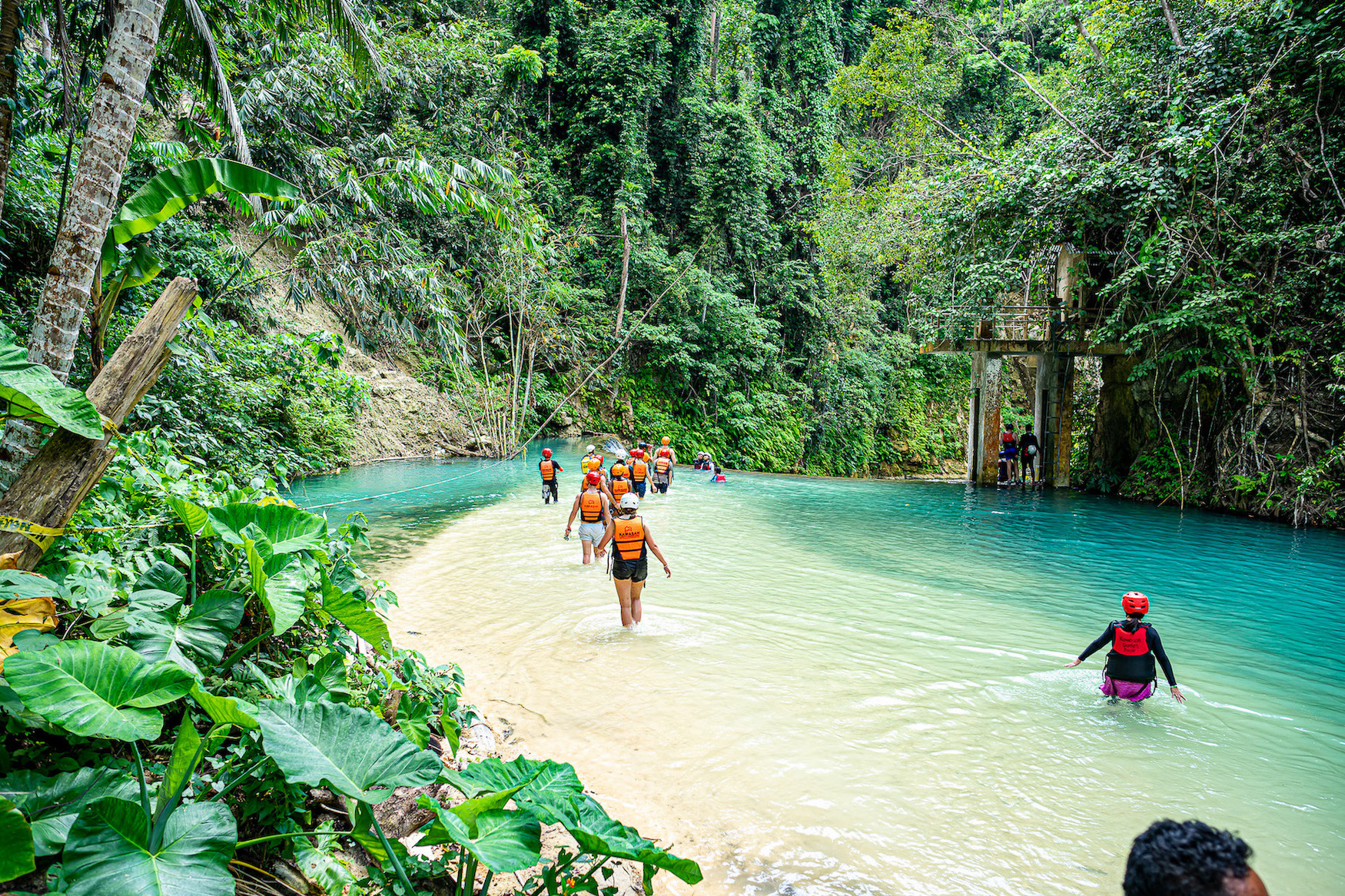 You can feel relaxed with the big spectacular nature with your whole body. The blue clear water is remarkable and romantic.