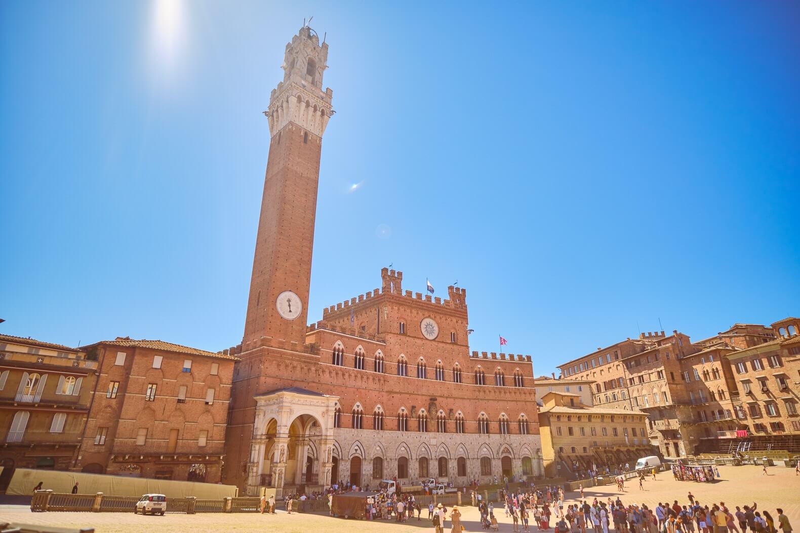 Siena, San Gimignano and Monteriggioni Tour from Florence