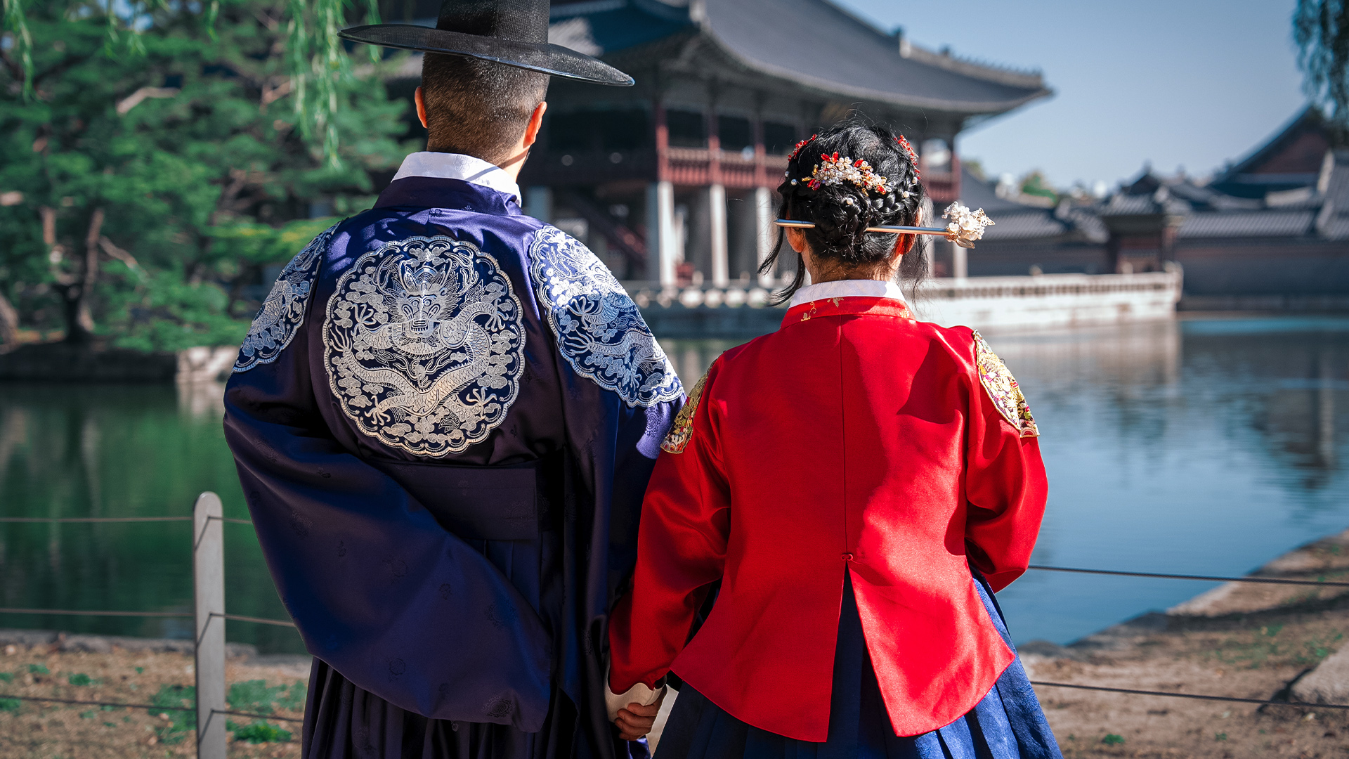 [Daehan Hanbok] Gyeongbokgung Hanbok Rental & Photoshoot Experience
