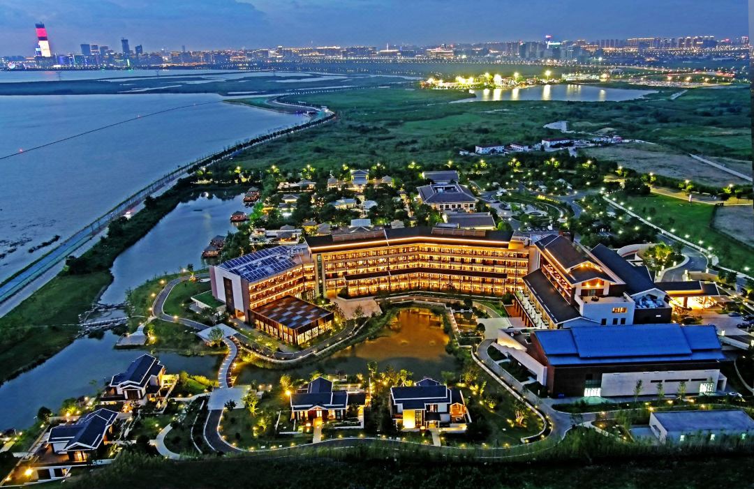 HUALUXE Suzhou Bay Hot Spring Resort Accommodation Package