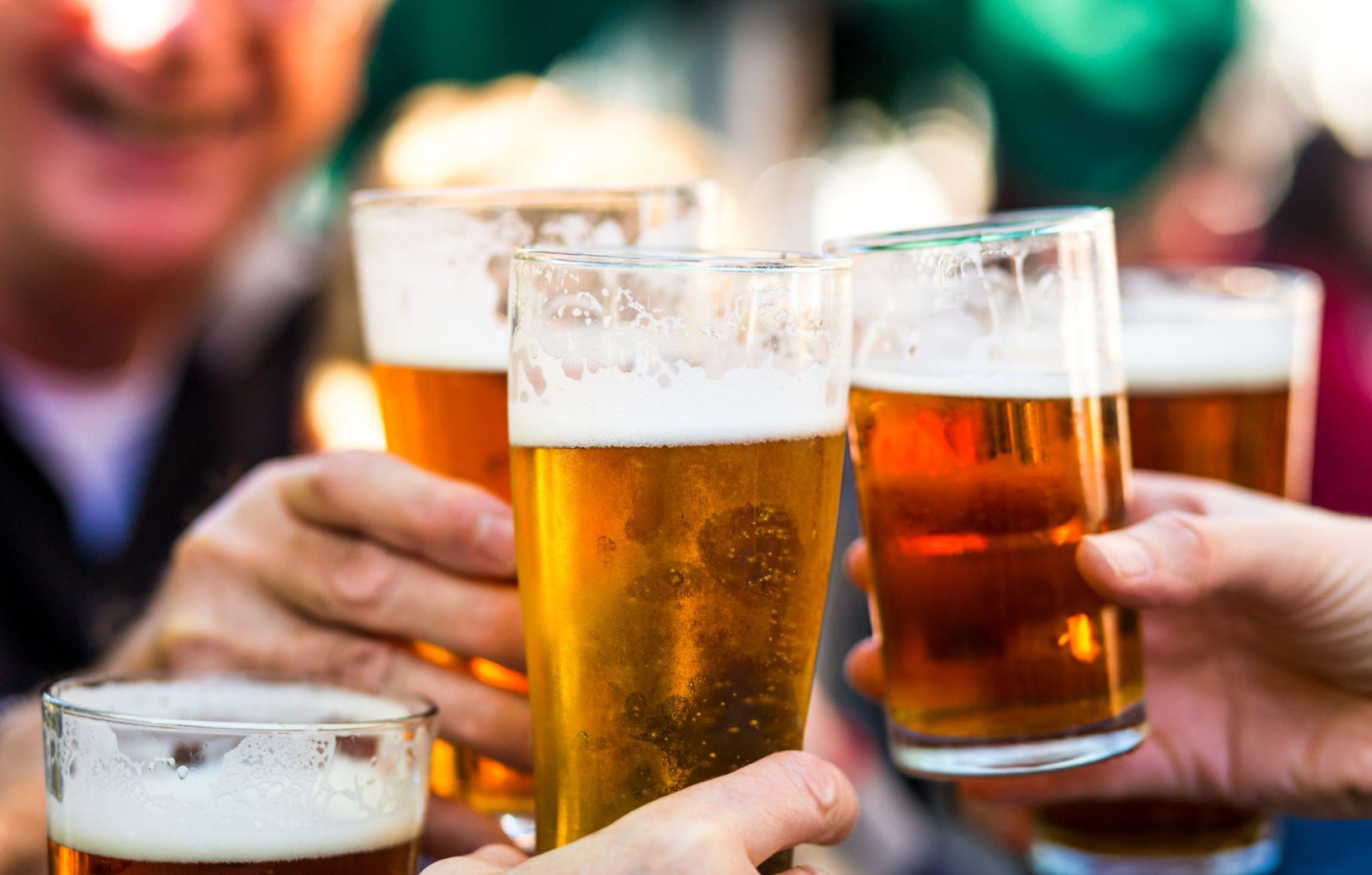 Pune Guided Pub-Hopping Experience: Walk, Drink, Repeat