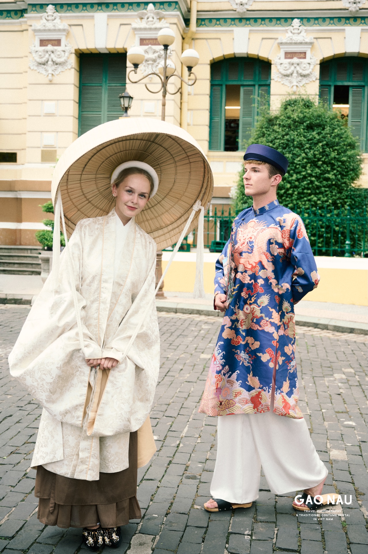Timeless Beauty in Ao Dai: Professional Photoshoot by Gao Nau Studi