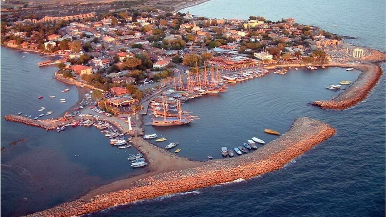Side Dolphin Island Boat Trip Included Lunch & Soft drinks