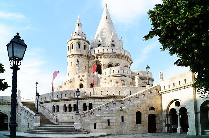 Discover Budapest's Treasures: Metro Line 1 Scenic Tour