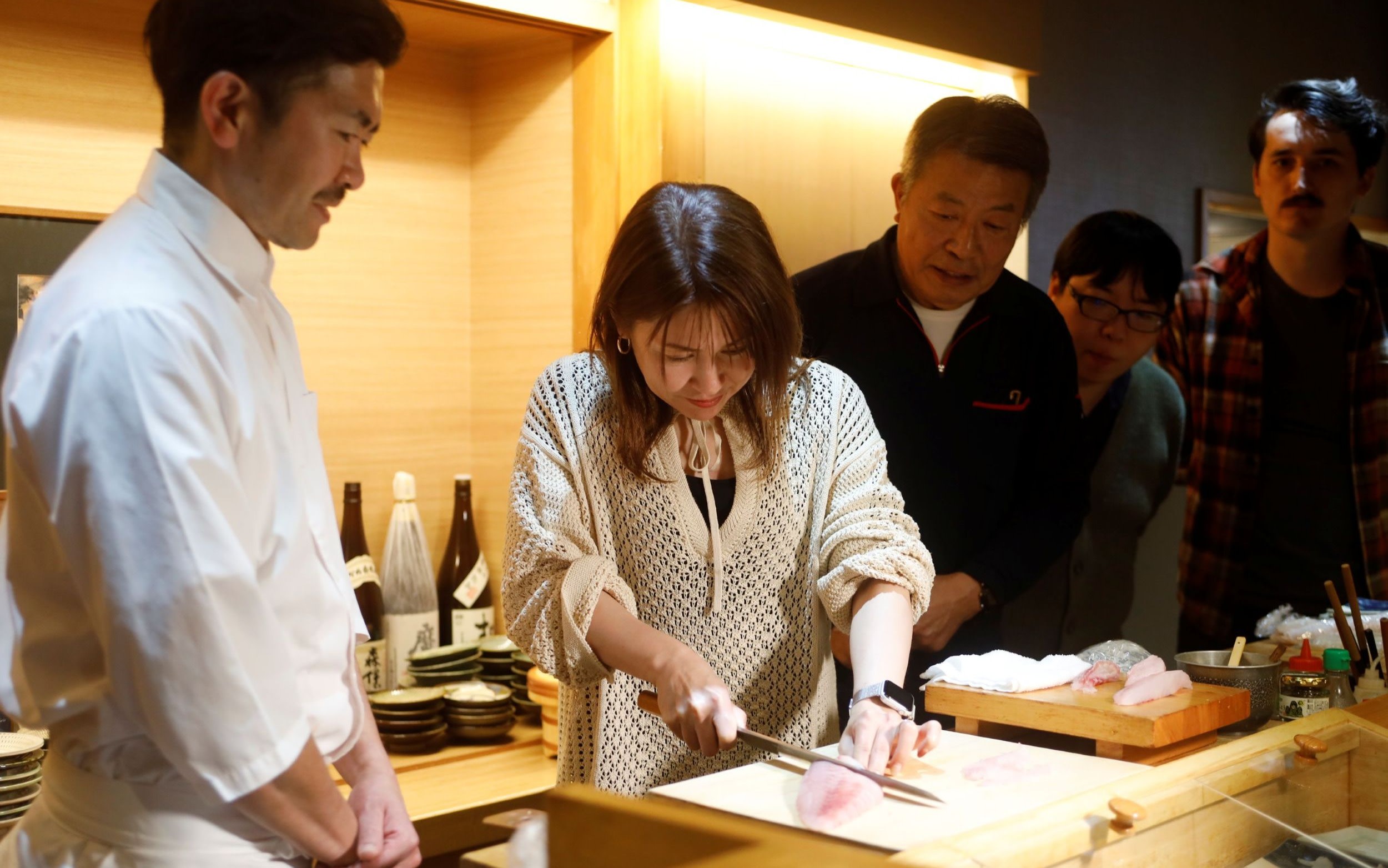 Learn the craftsmanship from sushi chefs in Okhotsk Abashiri