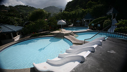 菲律賓拉古娜瀑布山度假酒店1日通行證
