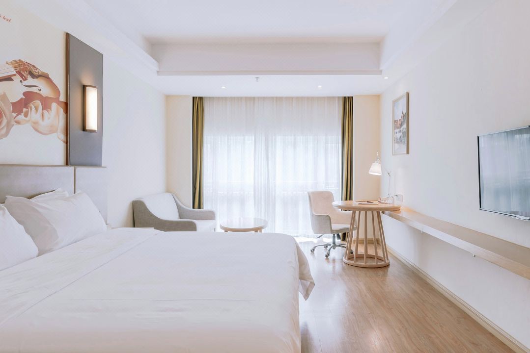 Deluxe King Room
