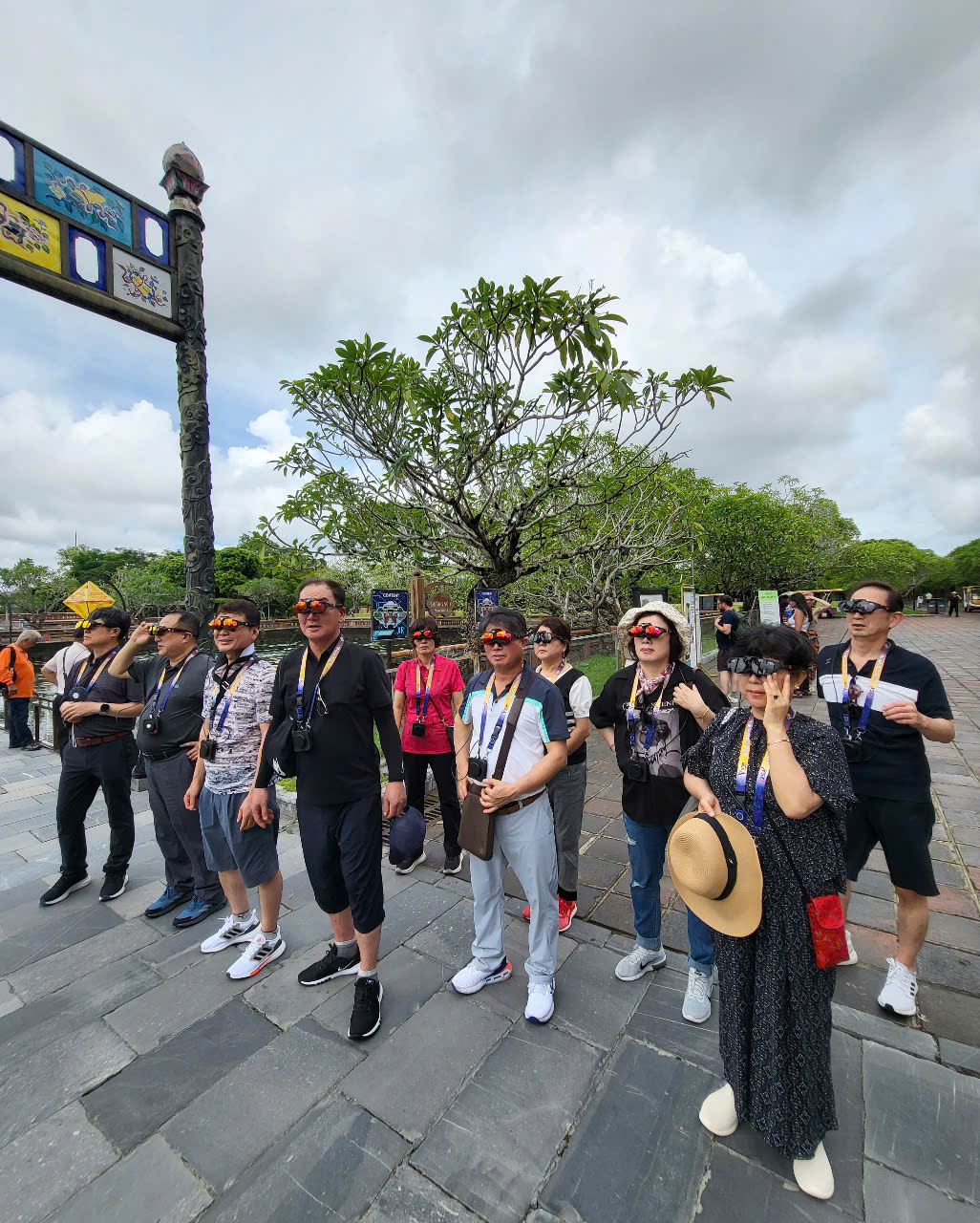 Immersive XR Journey Experience Through Hue's Imperial Palace