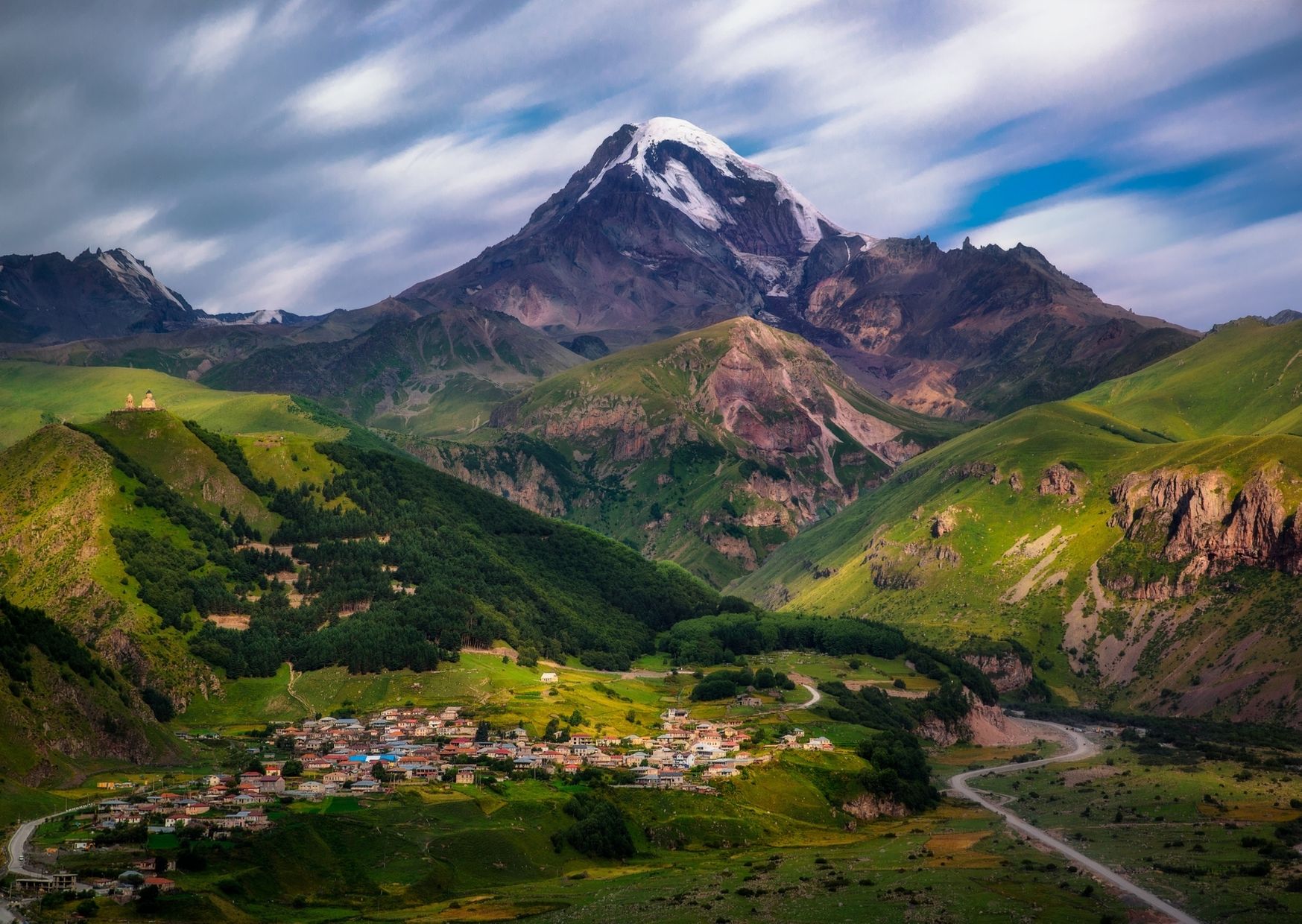 Private Tours From Tbilisi to Kazbegi Ananuri Gudauri Gergeti