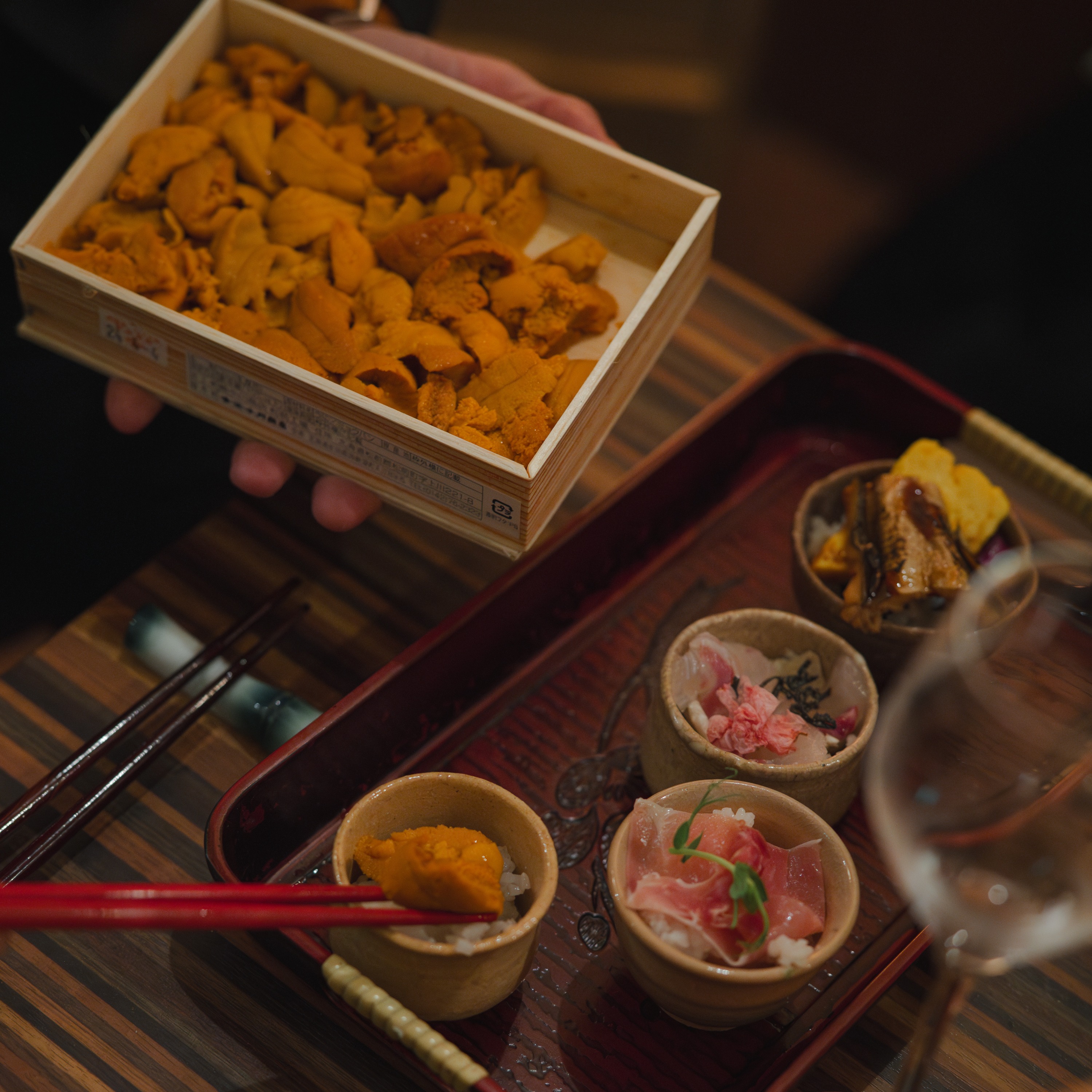 Sake-Cup Sushi : Make Bite-Sized Sushi Using "Ochoko" In Tokyo
