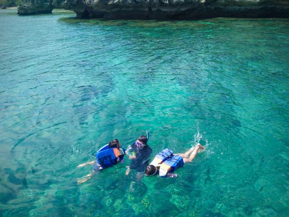 納閩巴焦朗果洞（Rangko Cave）& 海灘浮潛半日拼團遊