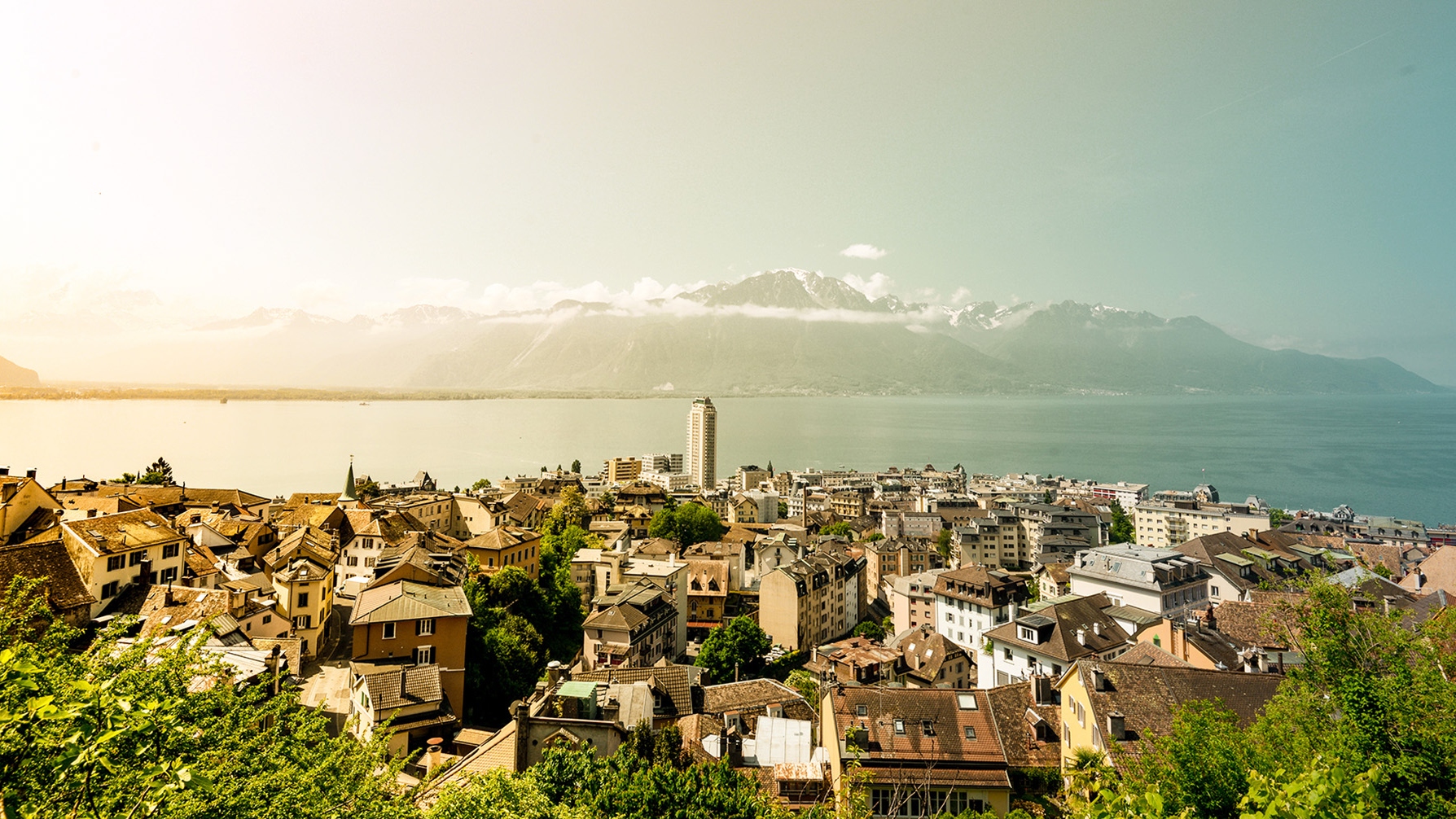 從洛桑 (Lausanne) 出發前往冰川 3000 和蒙特勒 (Montreux)
