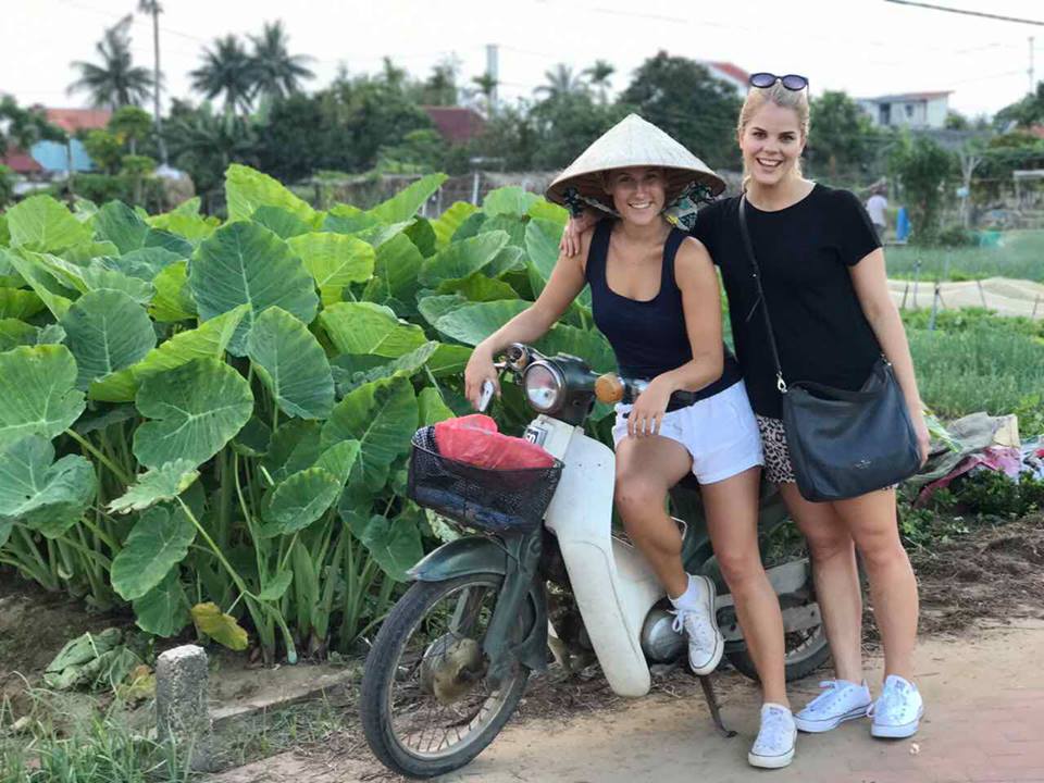 Hoi An Street Food Tour on Motorbike 