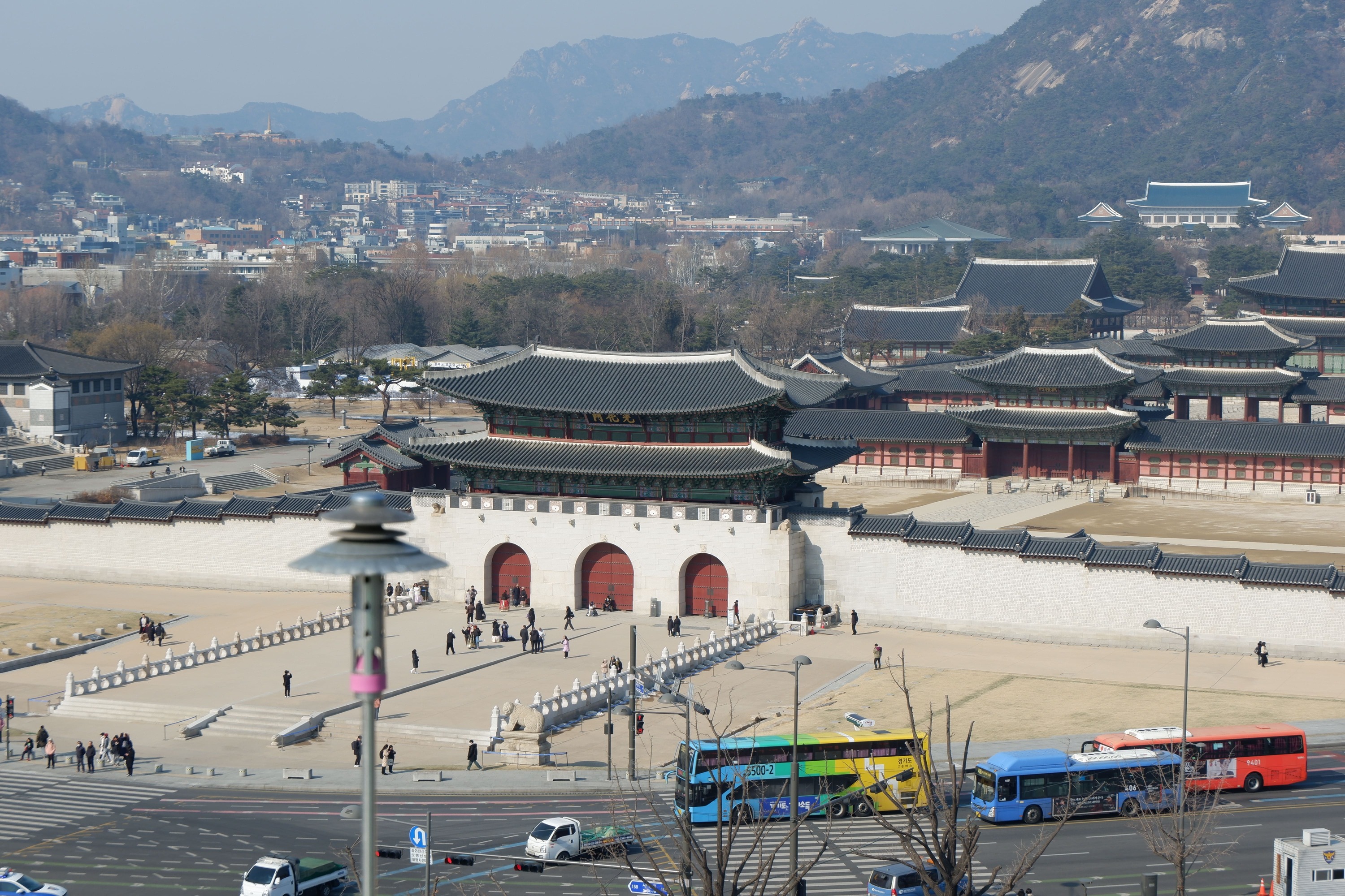 National Museum of Korean Contemporary History, opened on December 26, 2012. The museum features four permanent exhibition halls which cover the period from the late 19th century to the present of South Korea. You will have photo time on the rooftop with 