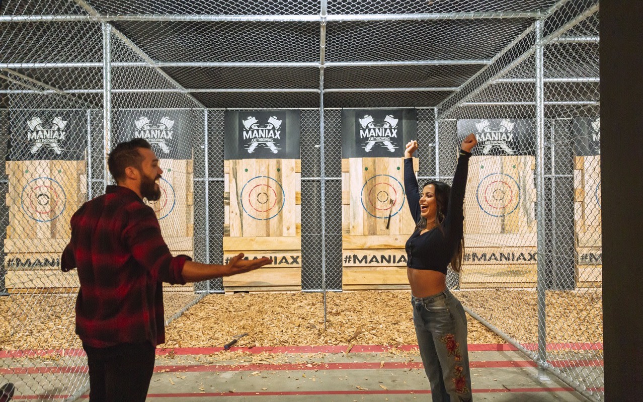 MANIAX Axe Throwing Experience in Sydney