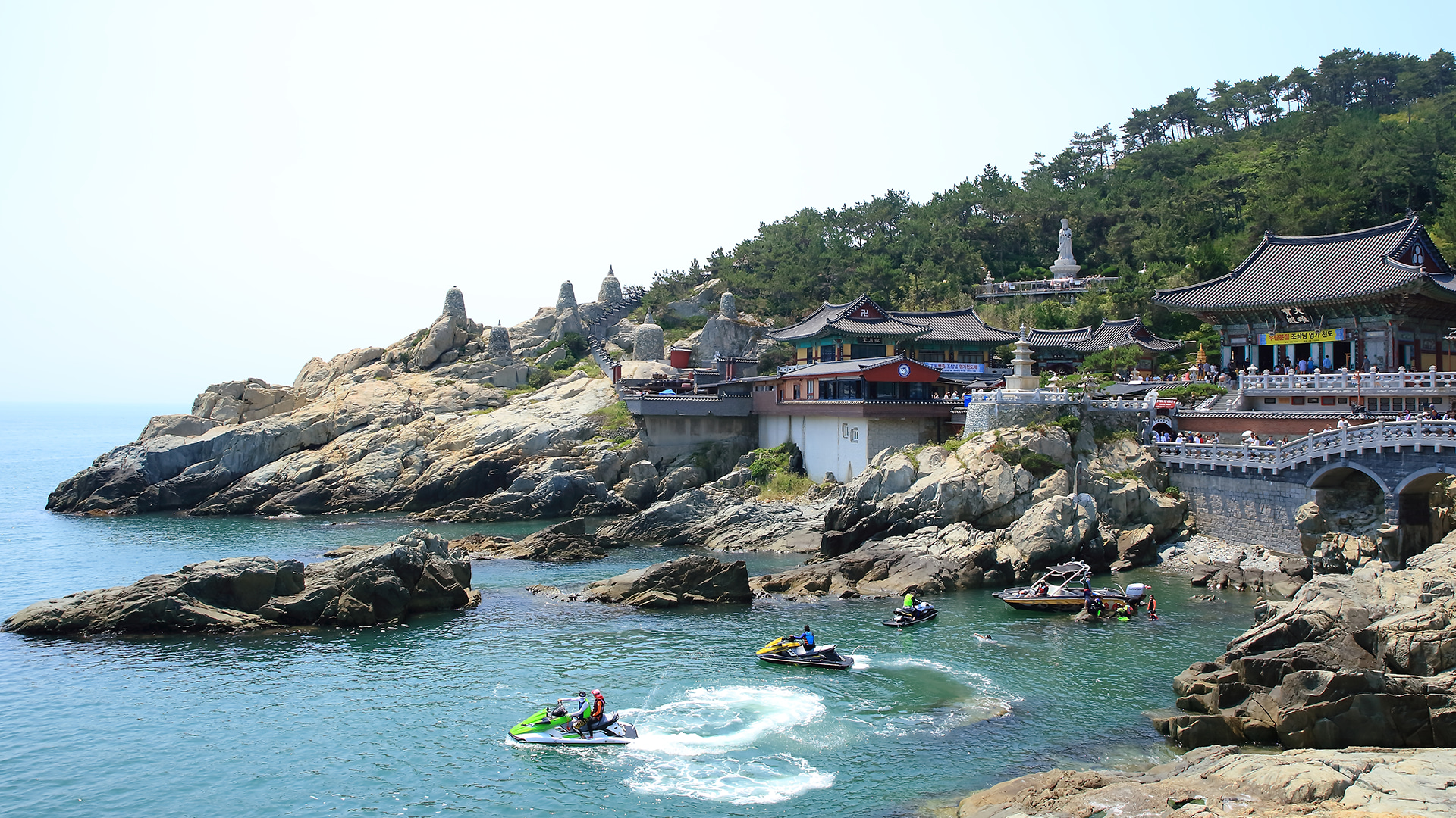 海東龍宮寺 - 令人歎為觀止的佛教寺廟，坐落在海岸懸崖上，在釜山提供了一些最佳海景