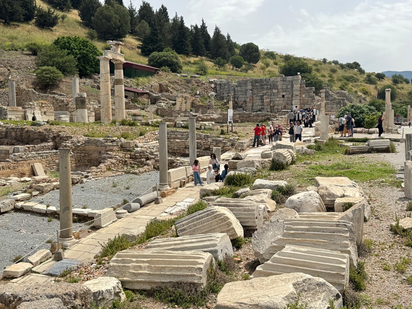 Ephesus Private Tour from Izmir with Lunch and Wine Tasting