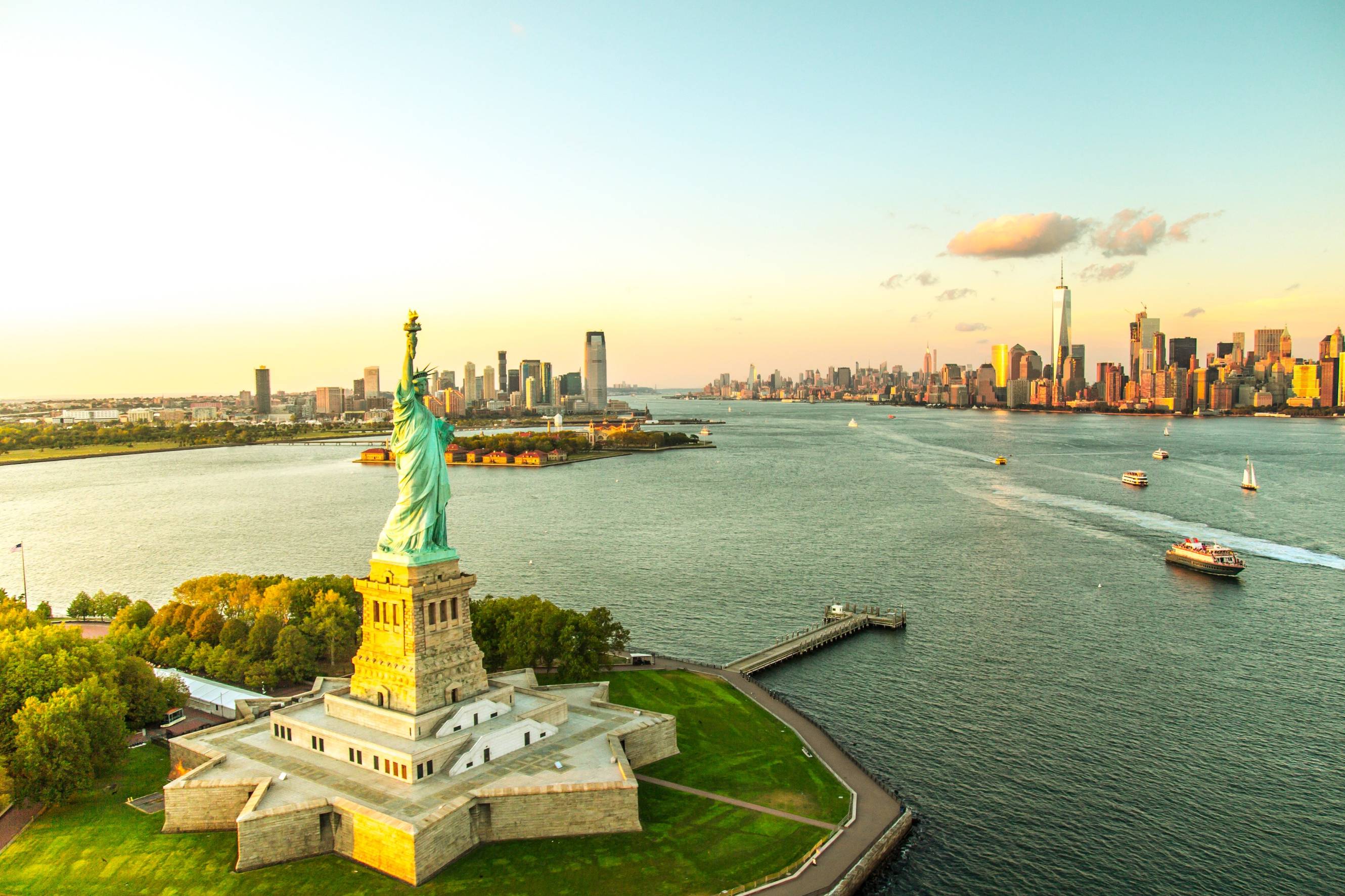 Wide view of Statue of Liberty