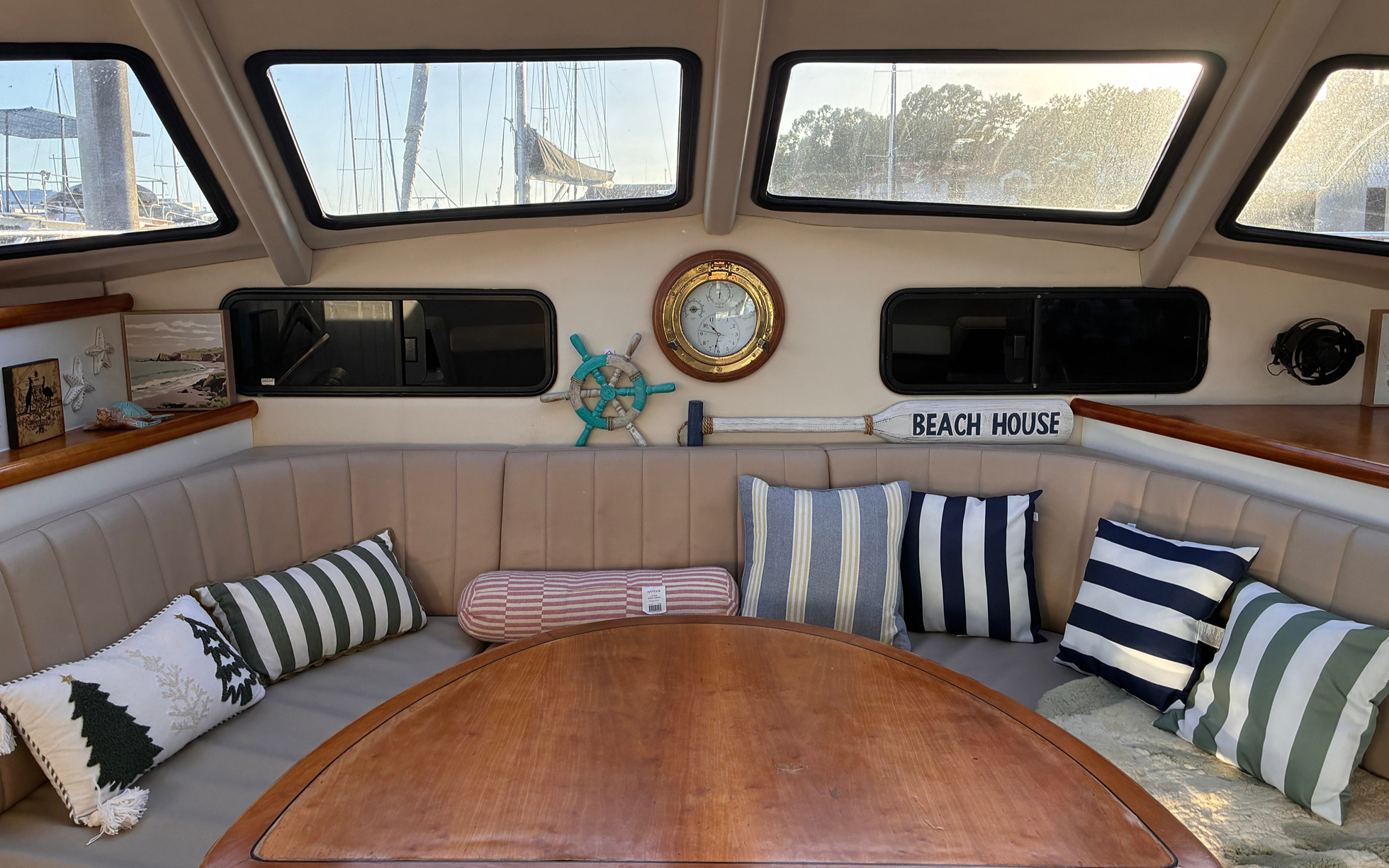 Private Luxury Yacht Charter on Gold Coast Broadwater