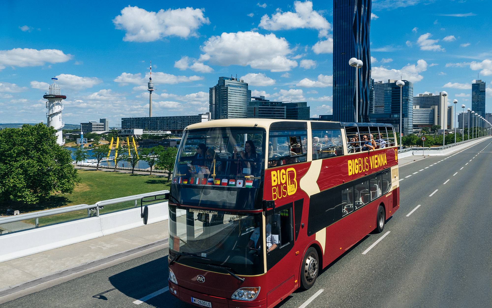搭乘Big Bus隨上隨下觀光巴士,全方位探索維也納 搭乘Big Bus隨上隨下觀光巴士,全方位探索維也納