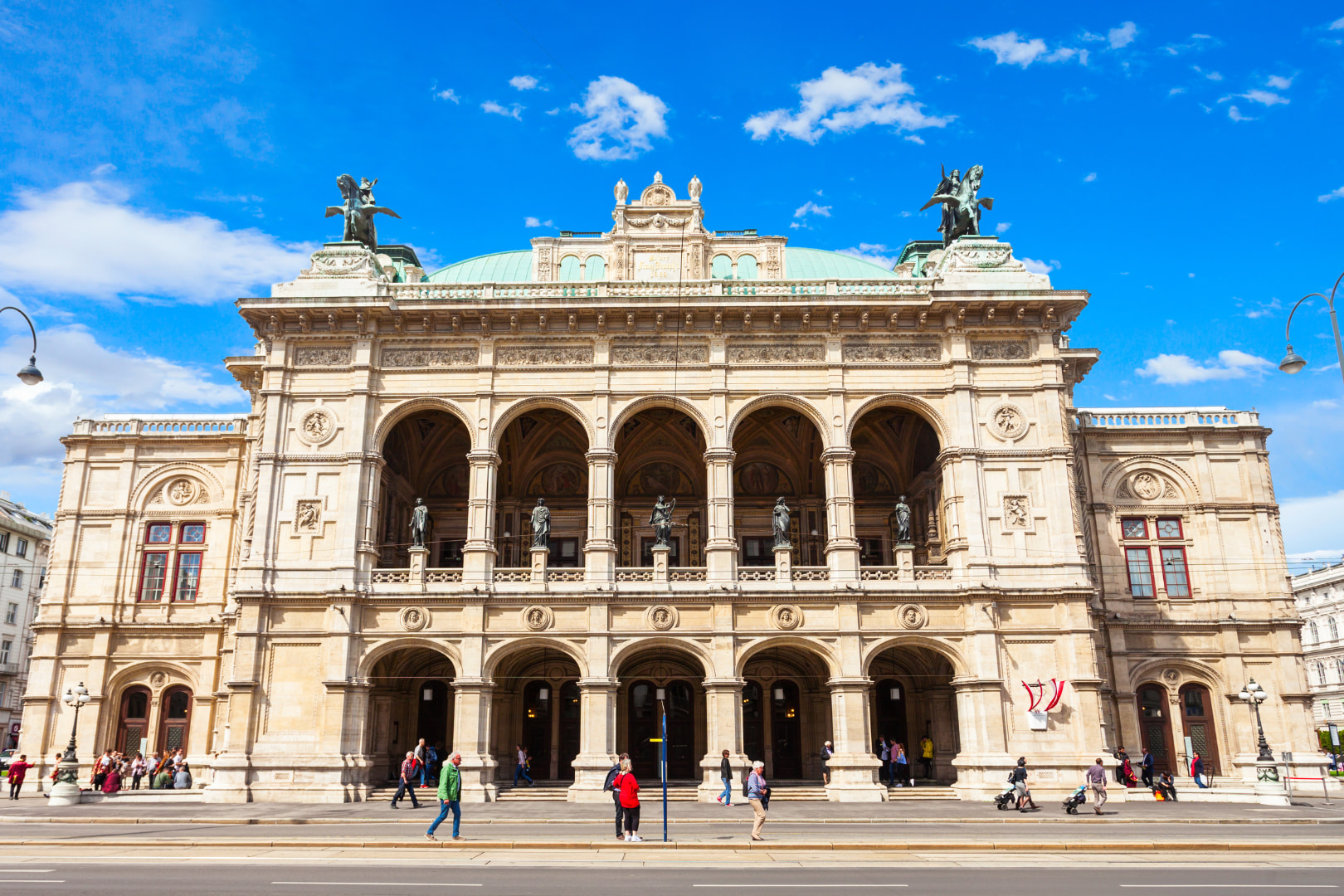 The Vienna State Opera is one of the world's three major opera houses, renowned for its exquisite performances and elegant architecture, and is a cultural symbol of the music capital.