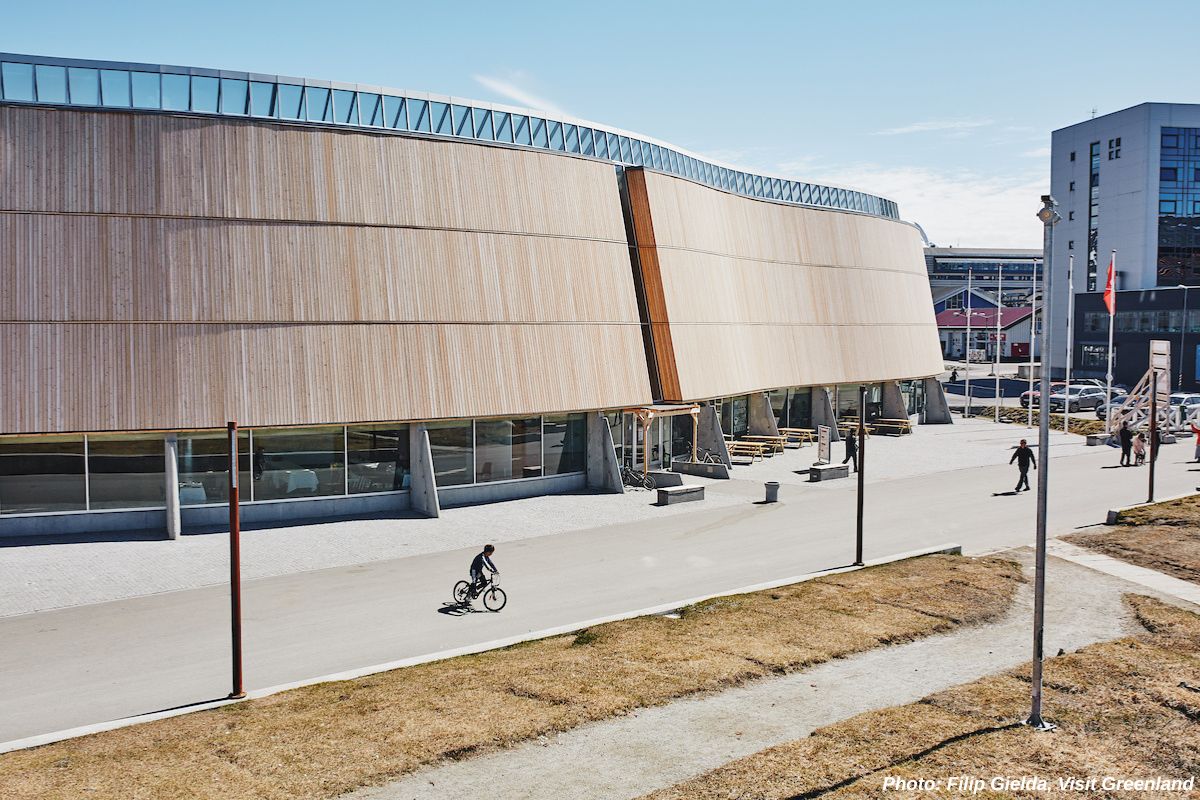 Nuuk Center & Greenland National Museum and Archives Half-day Walking & Food Tour