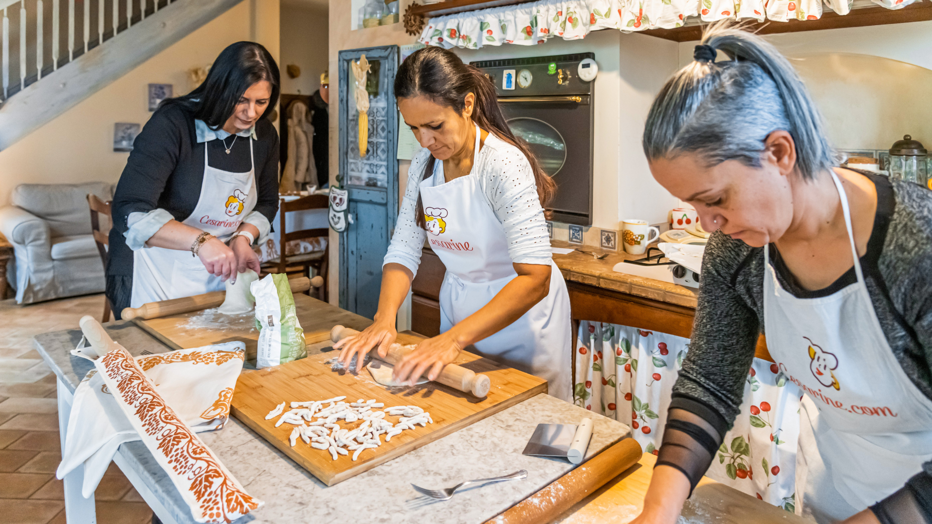 Pasta and tiramisu cooking class in Fasano
