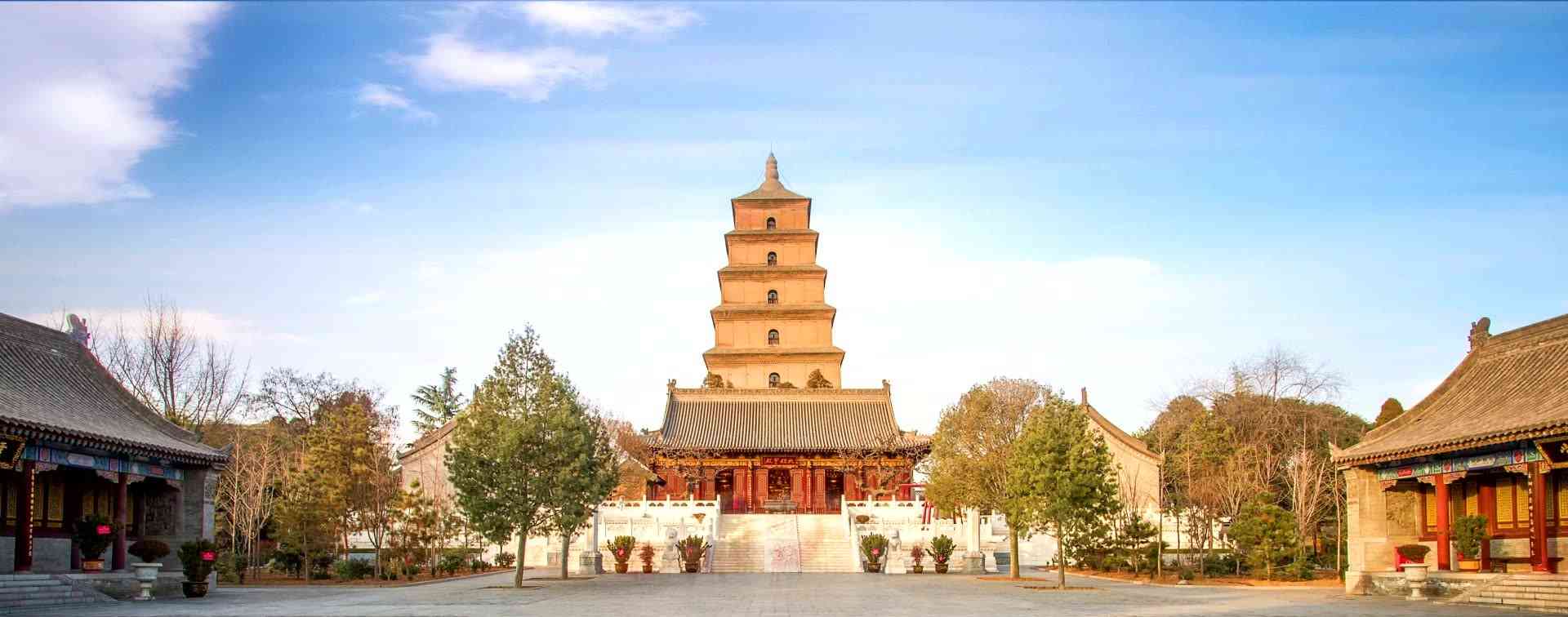 One of the most remarkable aspects of the pagoda is its construction technique. It features a hollow interior, allowing visitors to ascend through a winding staircase to the top, where they are rewarded with panoramic views of the surrounding area.