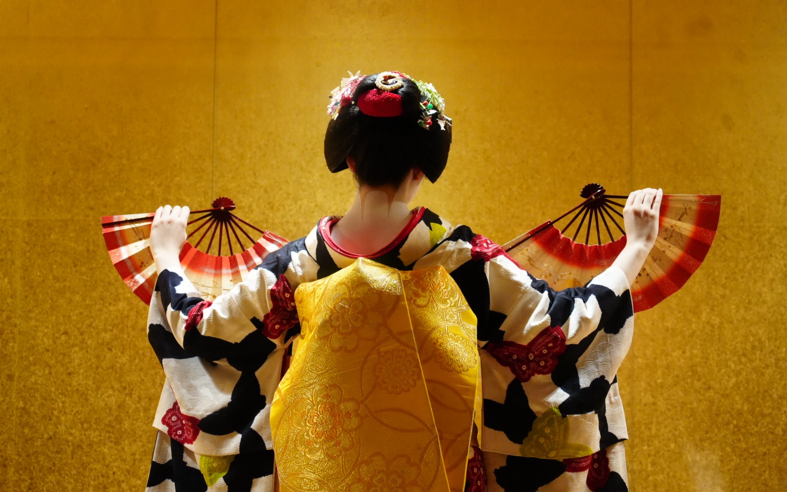 1-Hour Geisha/Maiko Show in Kyoto