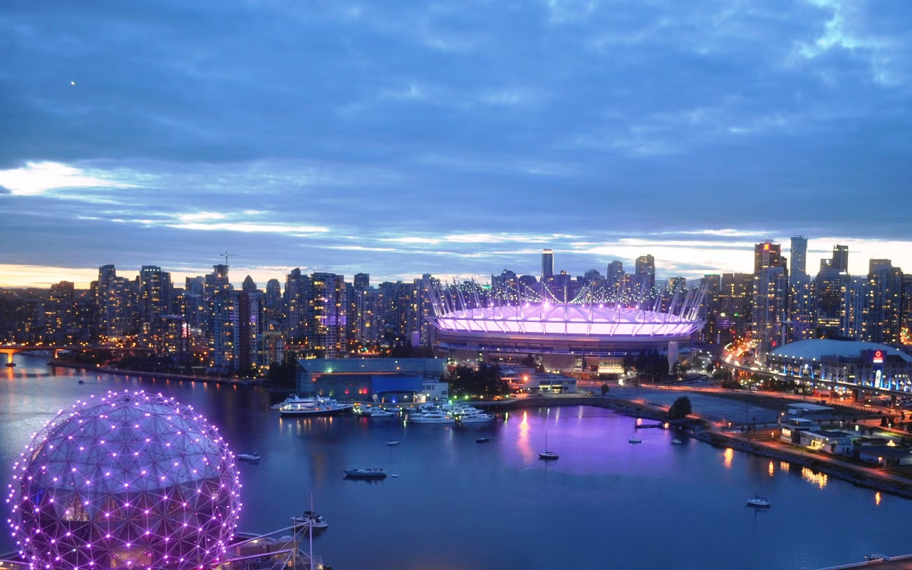 觀賞精彩的現場科學表演，讓您親眼見證活潑生動的知識饗宴