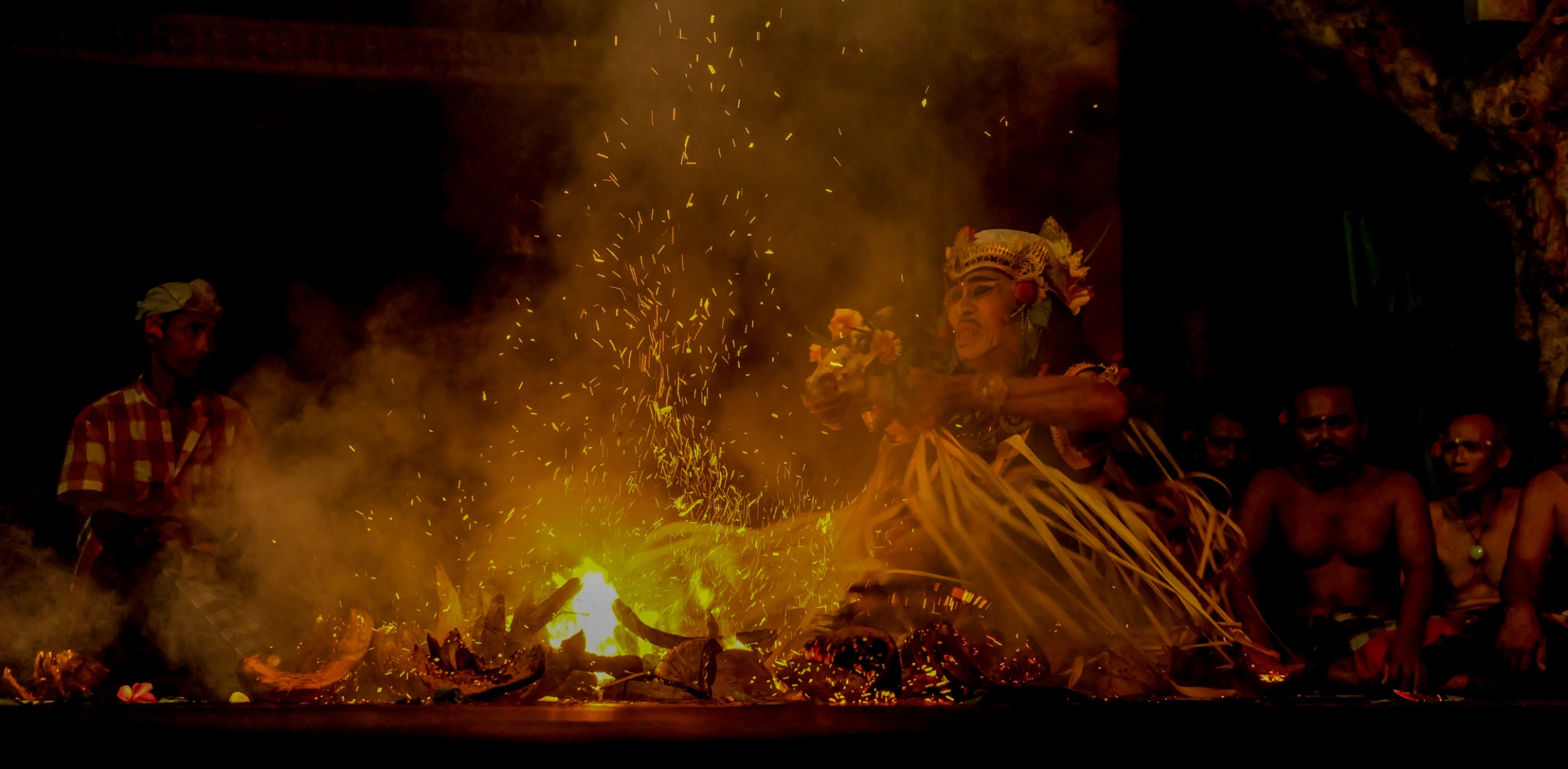 巴厘島聖猴森林公園 & 藝術村 & 傳統市場 & Kecak火舞表演私人一日遊