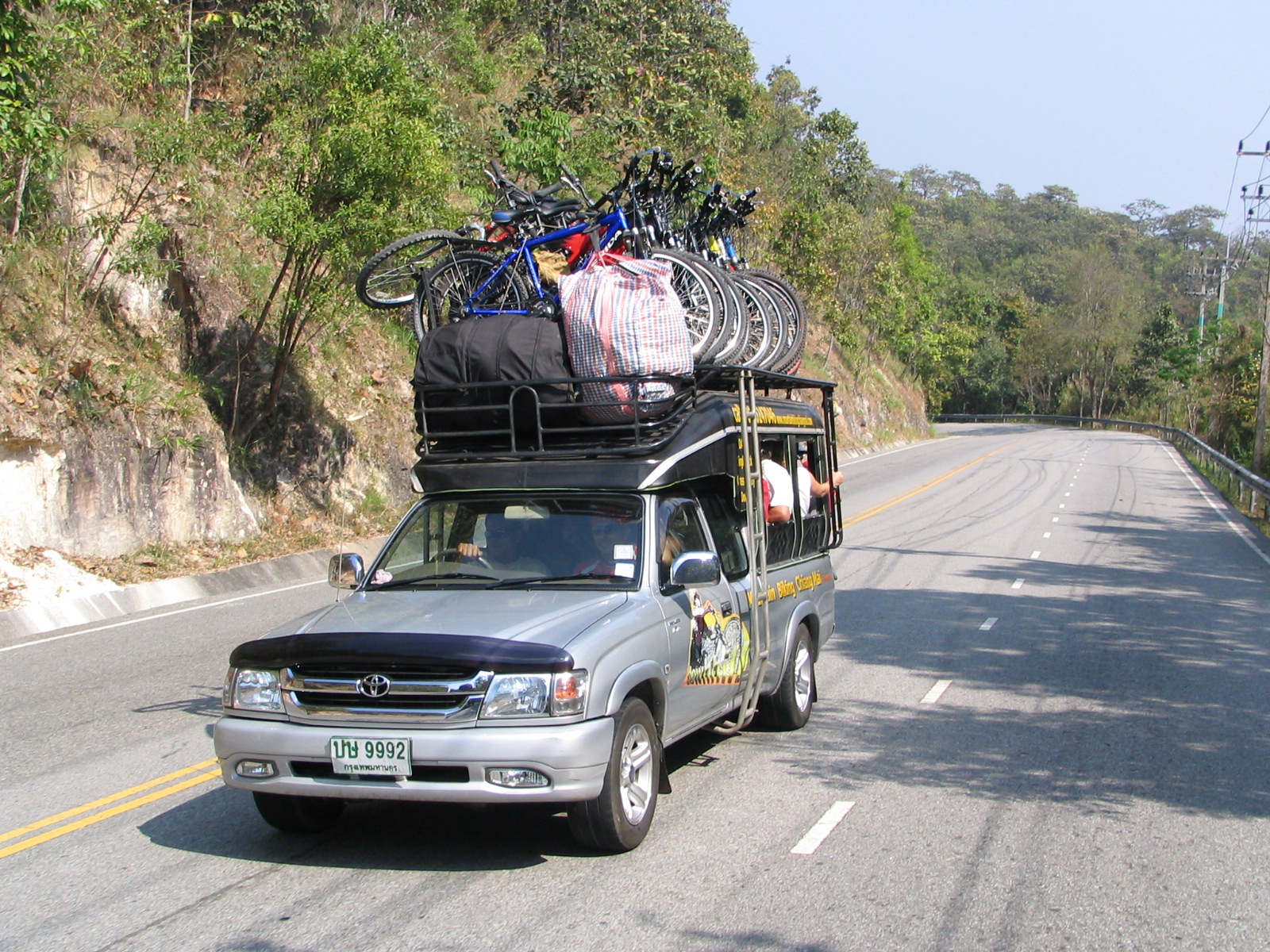 Doi Suthep National Park Downhill, offroad mountain biking 