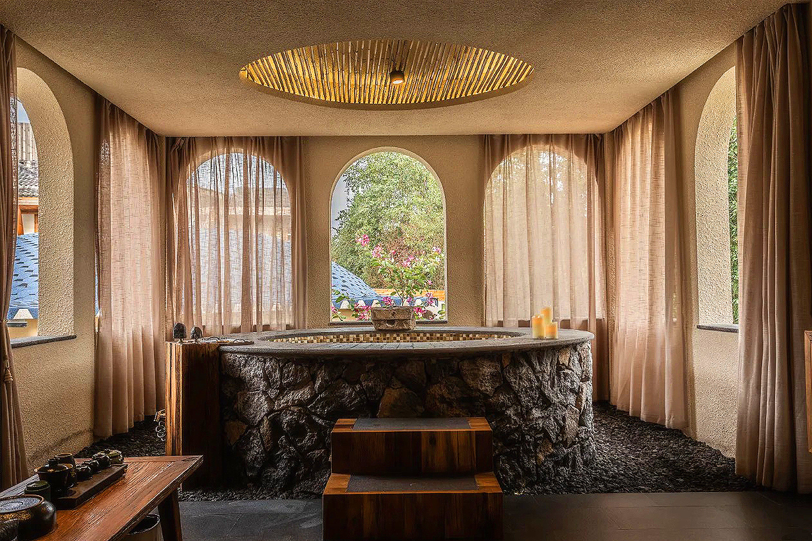 6-day family tour to Mangshi, Ruili, and Tengchong in Yunnan