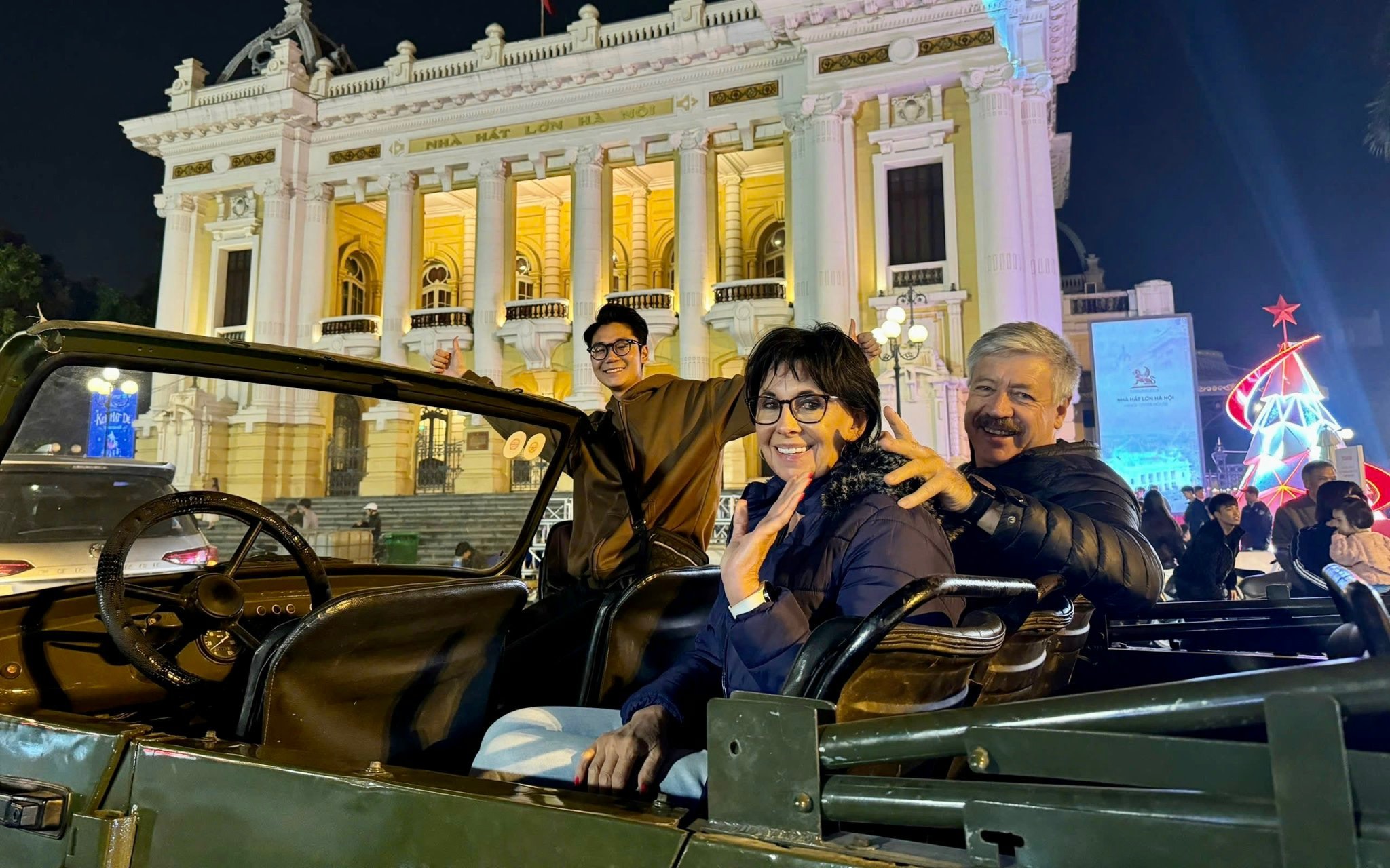 Hanoi Half-Day Street Food Tour by Vintage Jeep