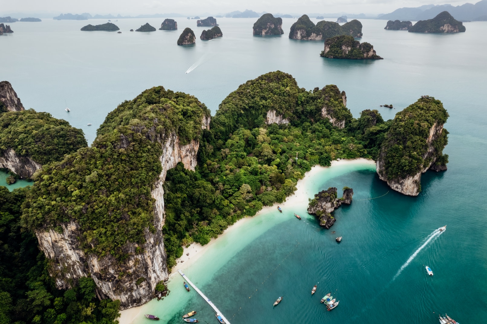 Hong Island and 4 Islands Snorkeling Day Trip by Neptune Speedboat