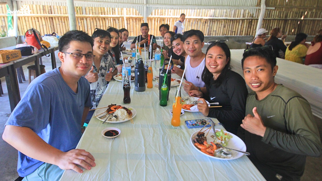 請別忘了帶上您自己的水瓶，以保持水分充足