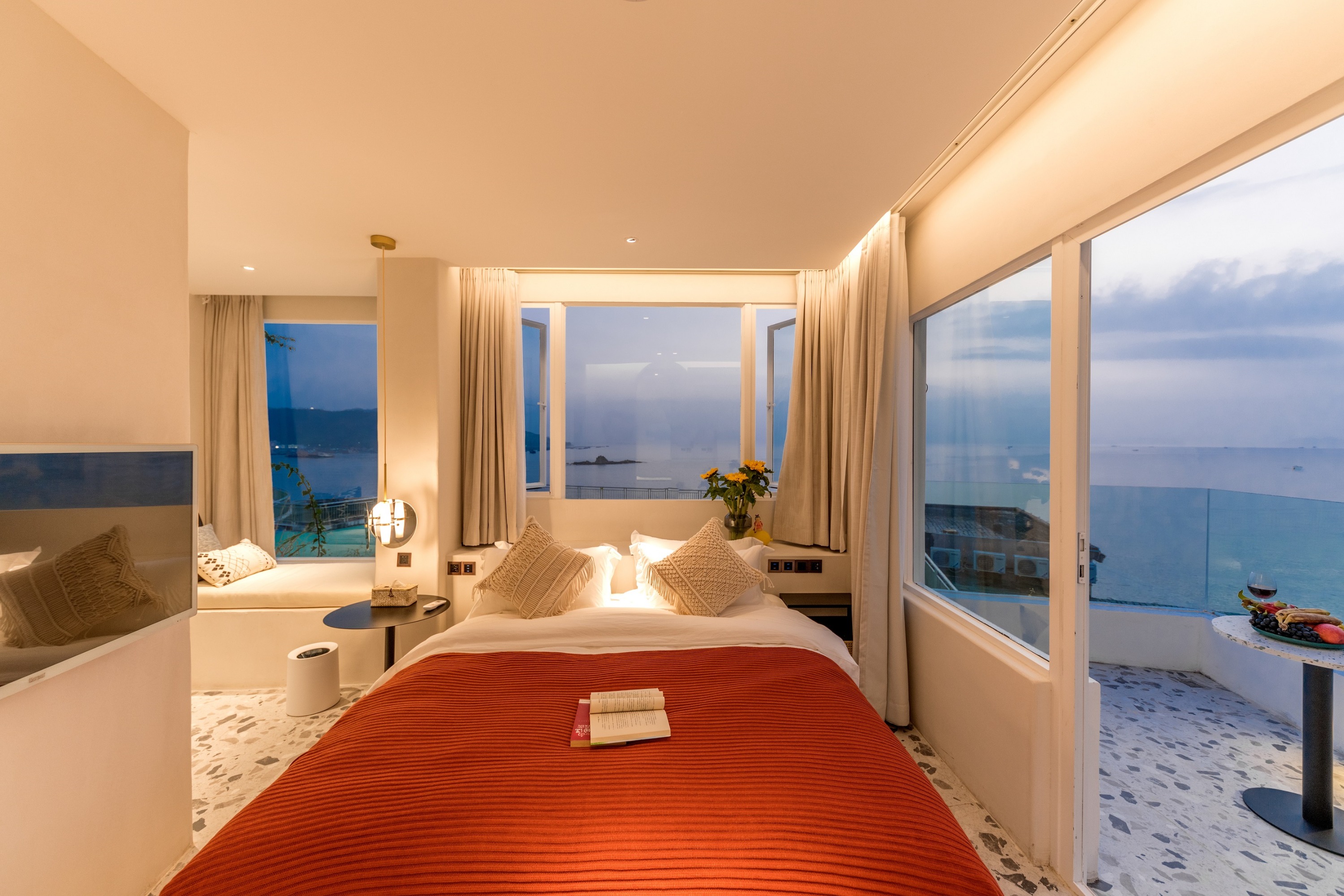 Building B·Light Tracing·Exquisite King Room with Sea View