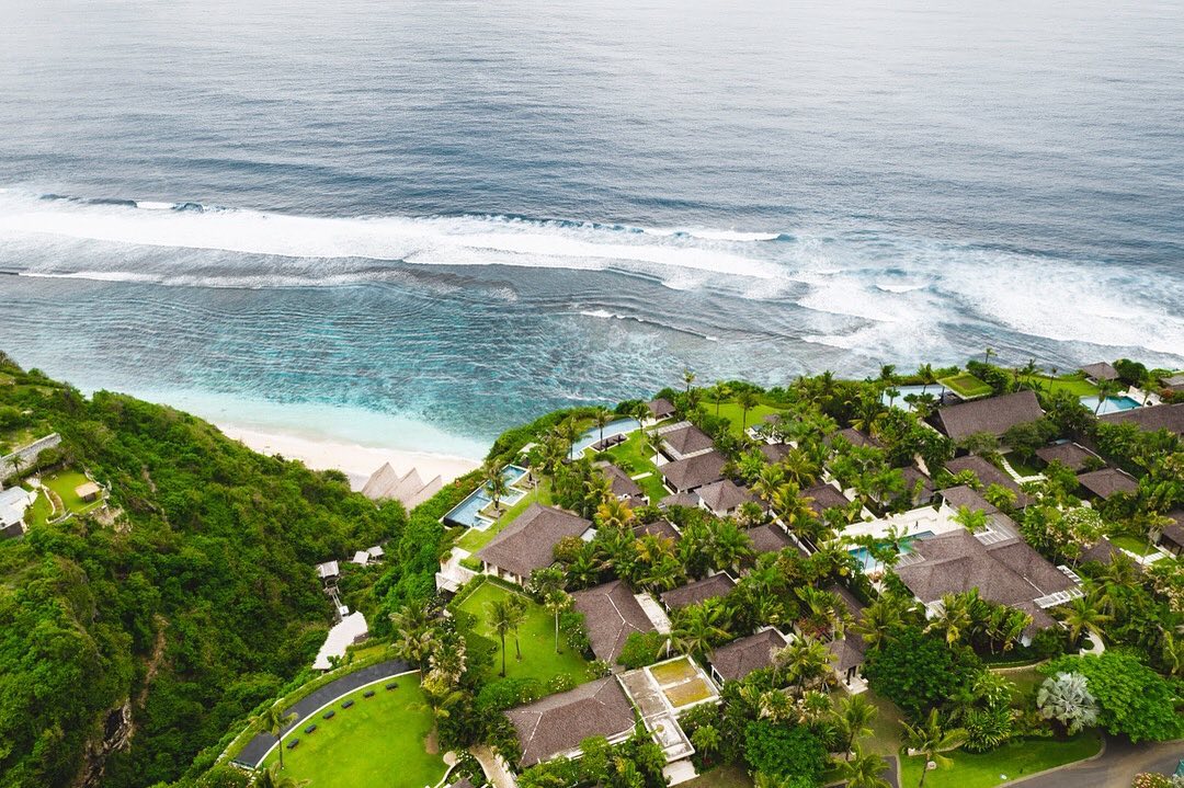 Movies by The Cliff at The Ungasan Clifftop Resort (Earphone Required)