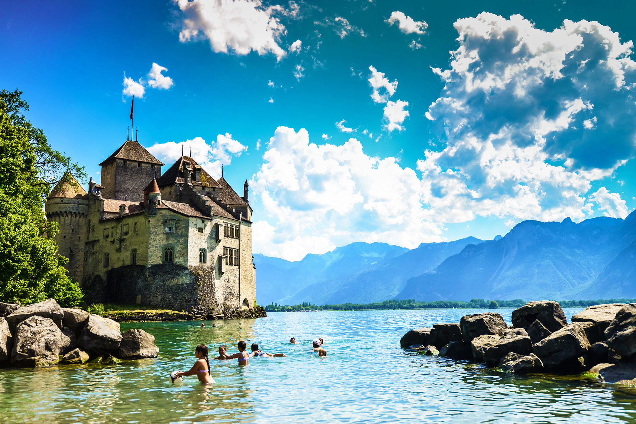 Chaplin's World and Montreux Tour with Winter Option from Lausanne