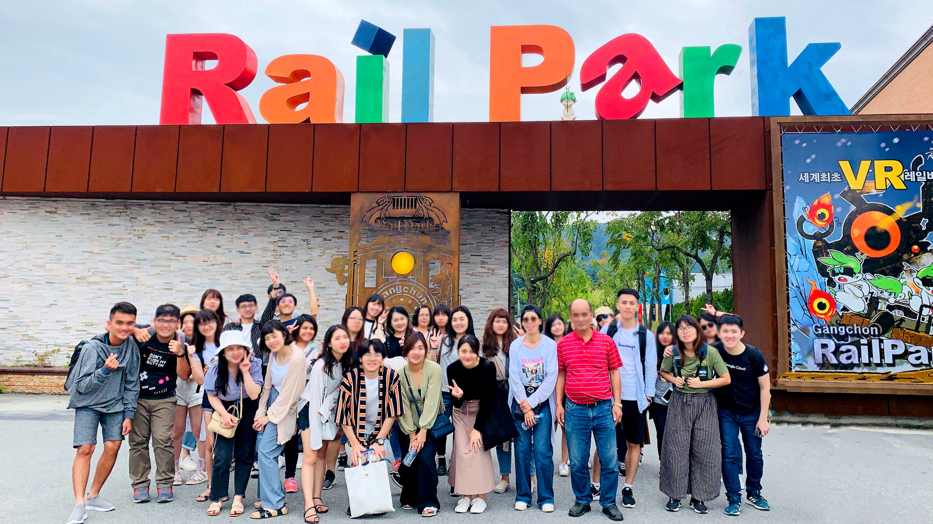 南怡島／韓服體驗／草泥馬樂園／鐵道自行車／小法國村／晨靜樹木園一日遊