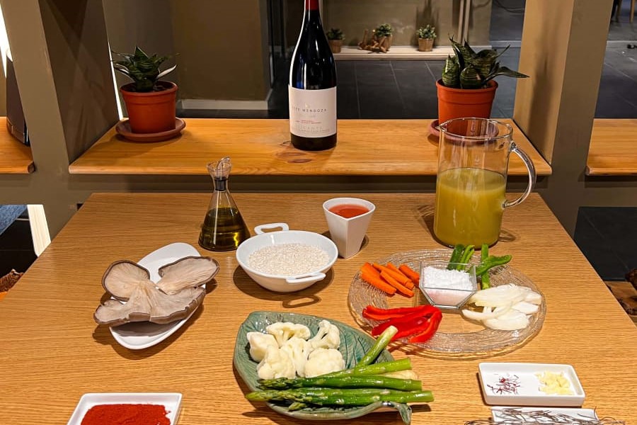 瓦倫西亞西班牙海鮮飯烹飪課（含中央市場導覽）