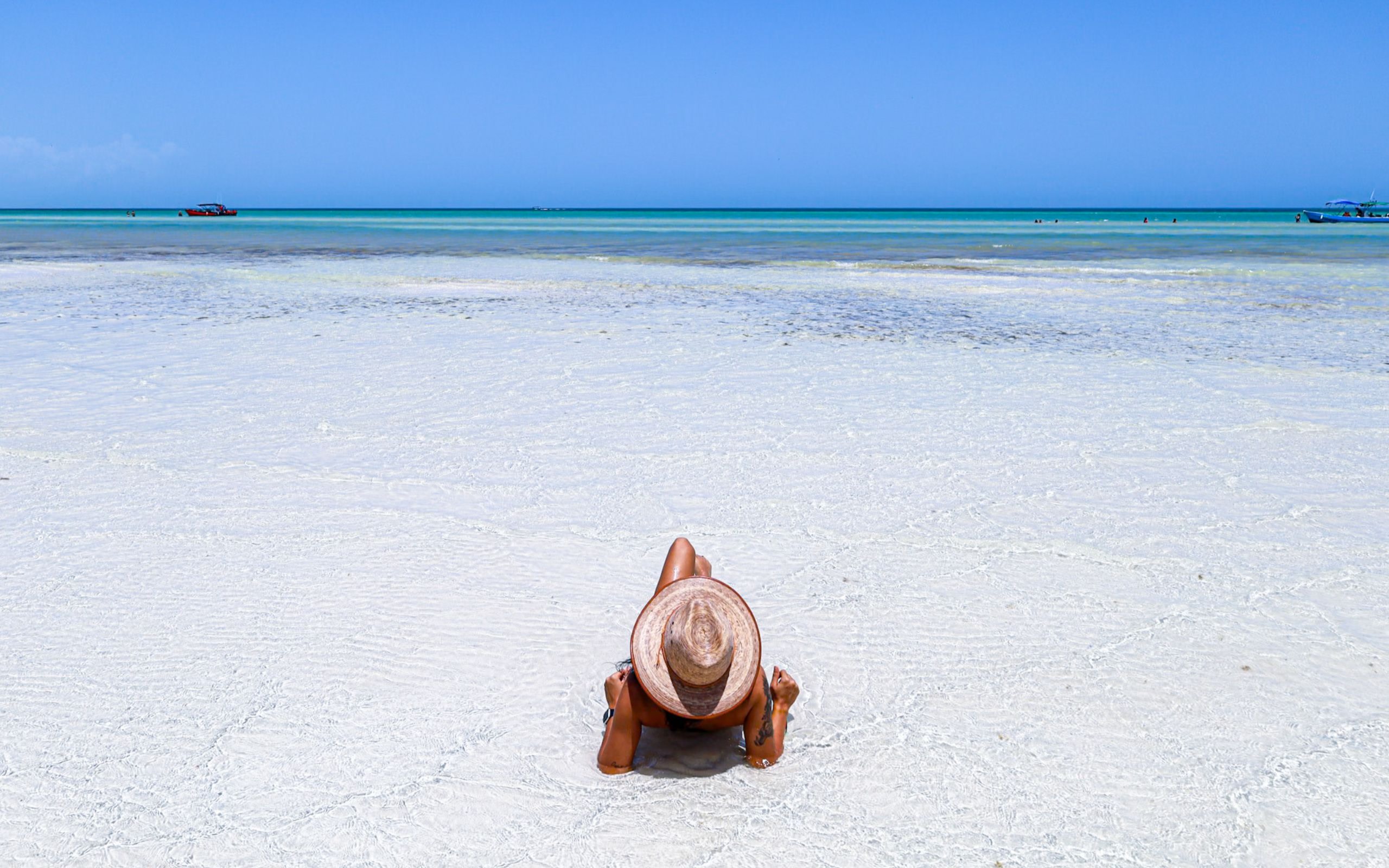 Holbox Island & Yalahau Lagoon Full-Day Nature Tour from Mexico